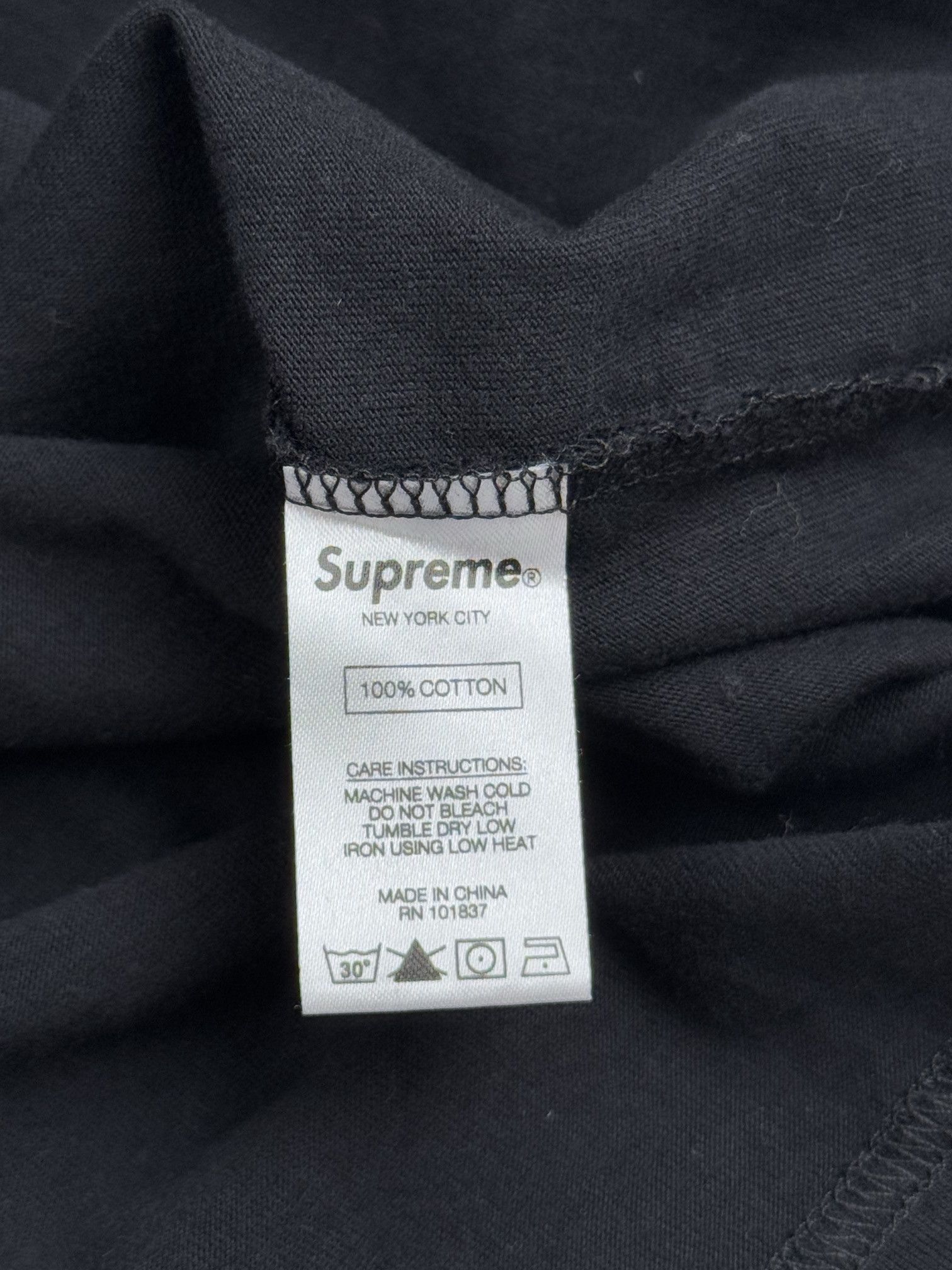 Supreme embroidered logo tee Size US M / EU 48-50 / 2 - 5 Thumbnail