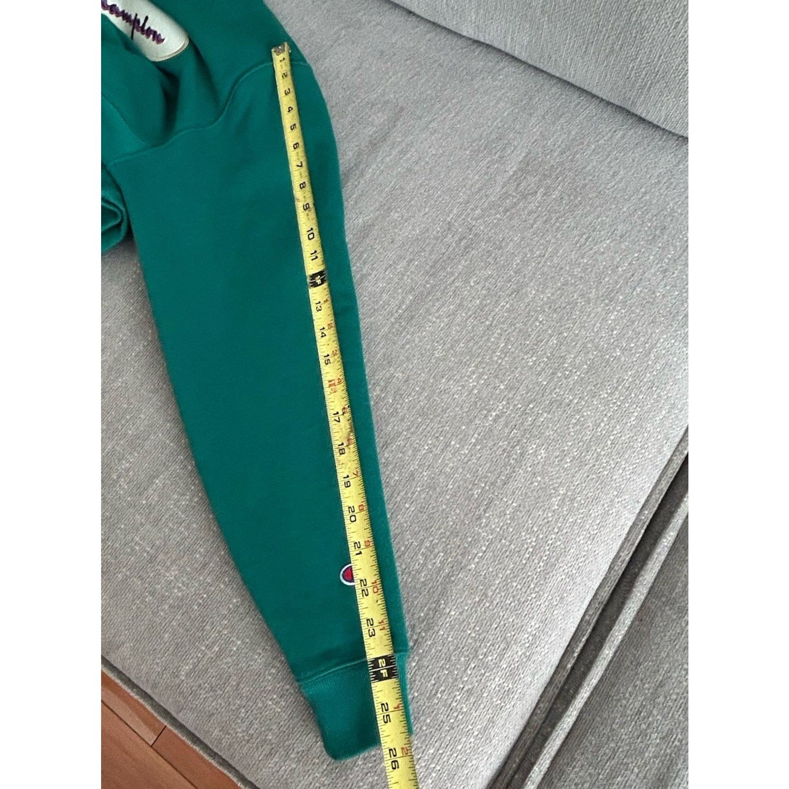 Champion Vtg Champion Reverse Weave Crew Neck Sweatshirt Green S Size US S / EU 44-46 / 1 - 7 Thumbnail
