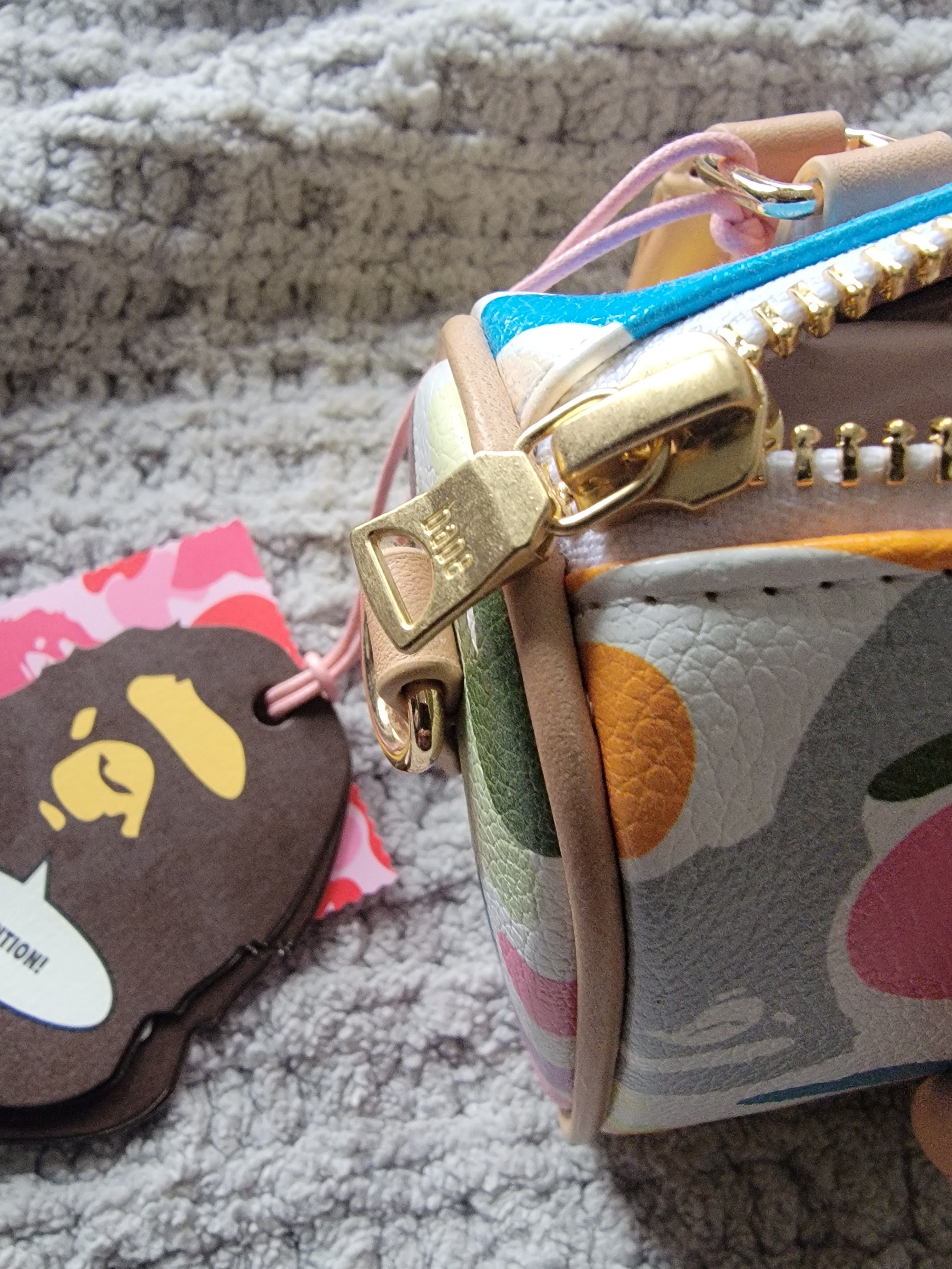 Bape Bape Multi camo Mini Shoulder Bag, NEW with tag from Japan Size ONE SIZE - 3 Thumbnail