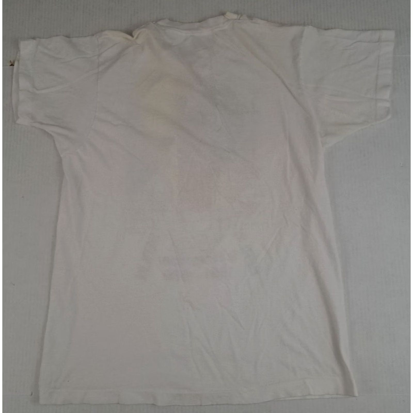 Vintage VINTAGE Berlin Wall 1989 USA Made Printed T-Shirt XL White Cotton Graphic Print Crew Neck Short Sleeve Unisex Adults 1980s Running Shirt Men Women Size US XL / EU 56 / 4 - 8 Thumbnail