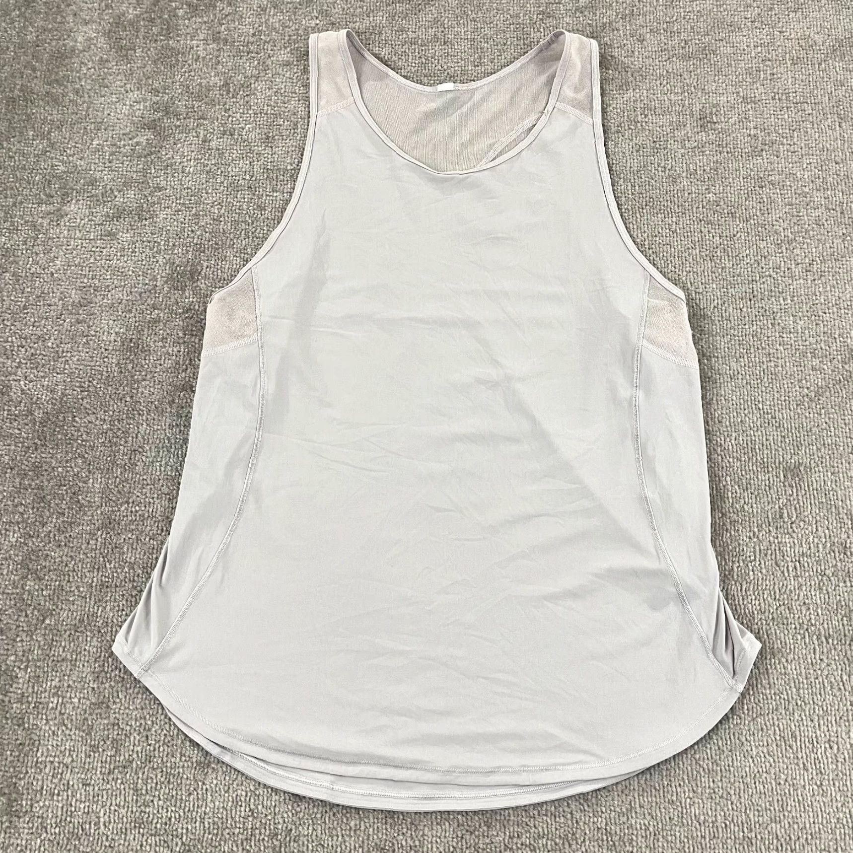 Lululemon LULULEMON Shirt Womens Size 4/6 Gray Sleeveless Tank Top Lightweight Gym Sculpt Crew Neck Regular Size 4/6 Girls? Size S / US 4 / IT 40 - 3 Thumbnail
