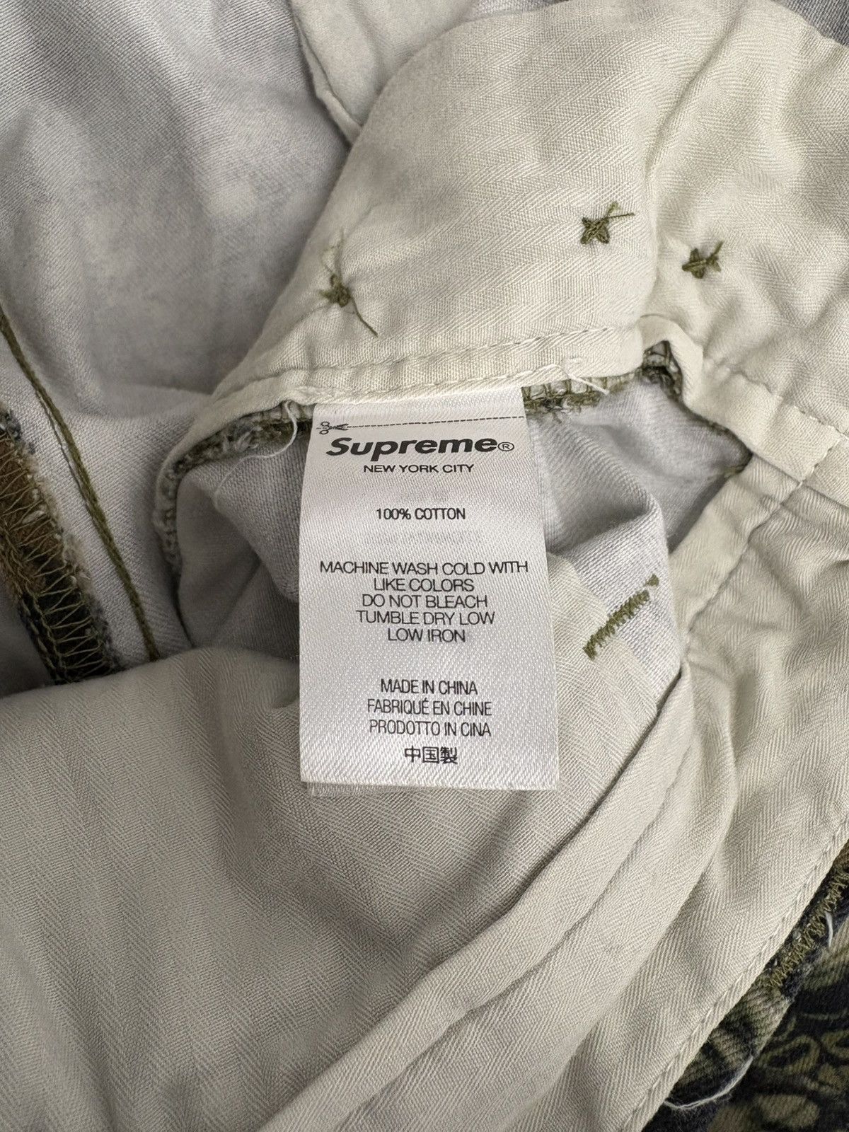 Supreme Supreme 2021 Butterflies Chino Pant Size US 30 / EU 46 - 4 Thumbnail