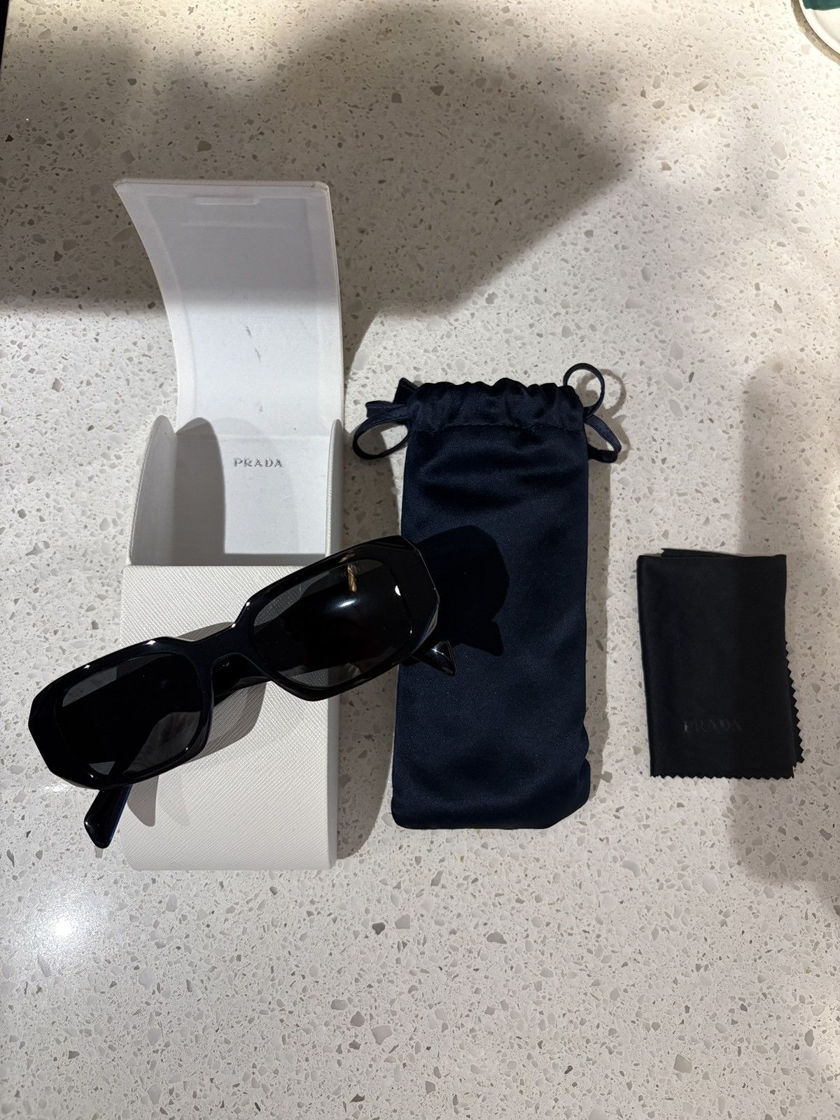 Prada Prada 17WS Noir/Black Symbole Sunglasses Size ONE SIZE - 6 Thumbnail