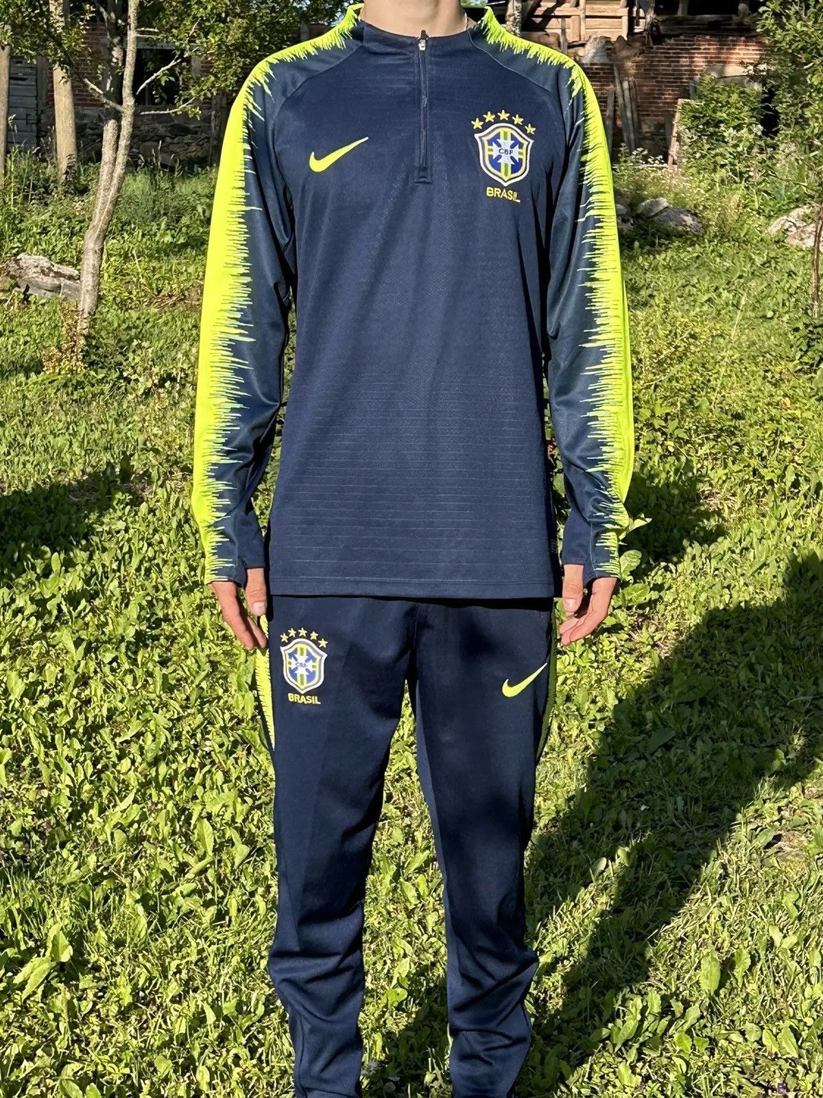 Nike Vintage Nike Brazil CBF Rare Tracksuit Pants Jacket Bundle Size US M / EU 48-50 / 2 - 1 Thumbnail