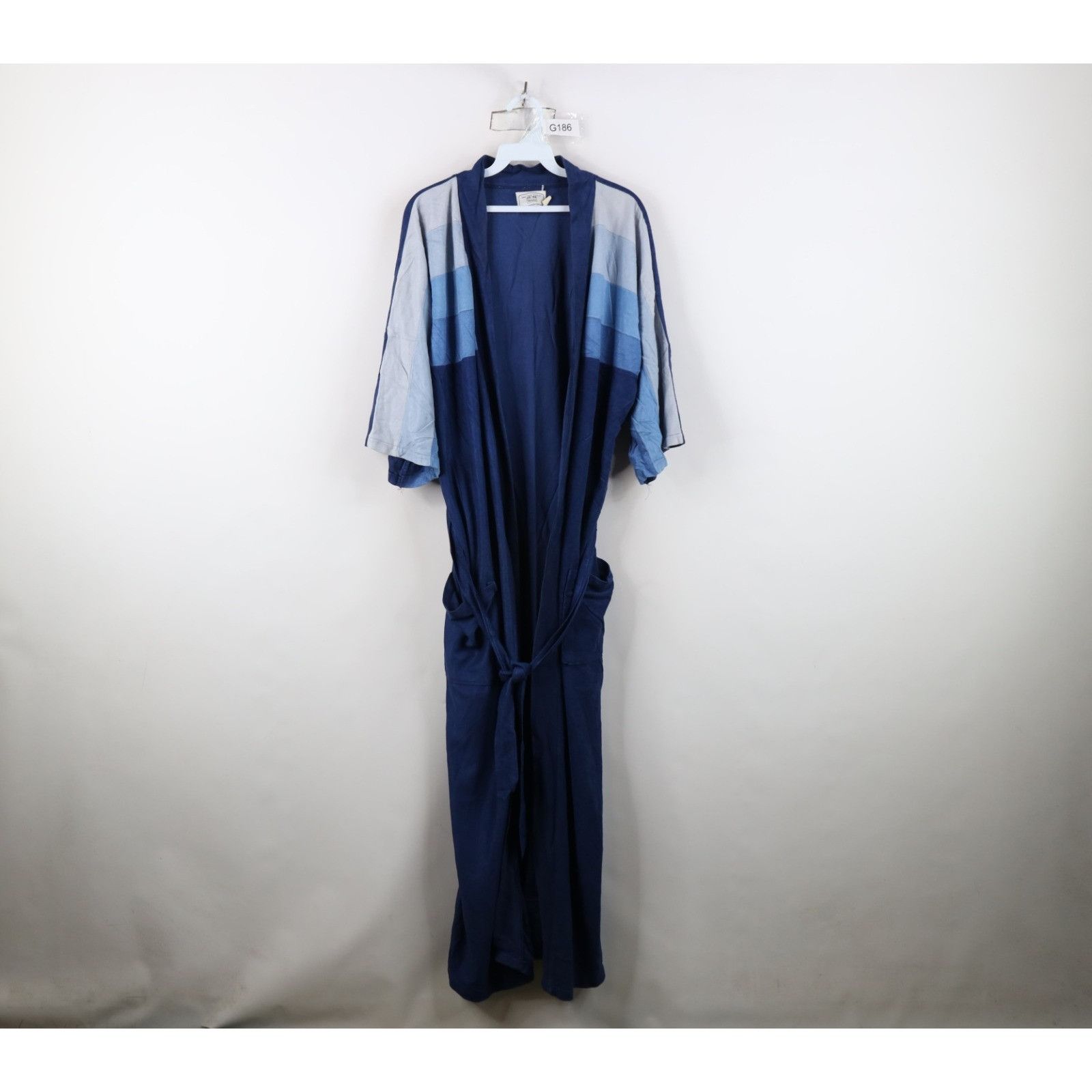Vintage Vintage 70s Streetwear Distressed Striped Velour Robe Size US L / EU 52-54 / 3 - 1 Thumbnail
