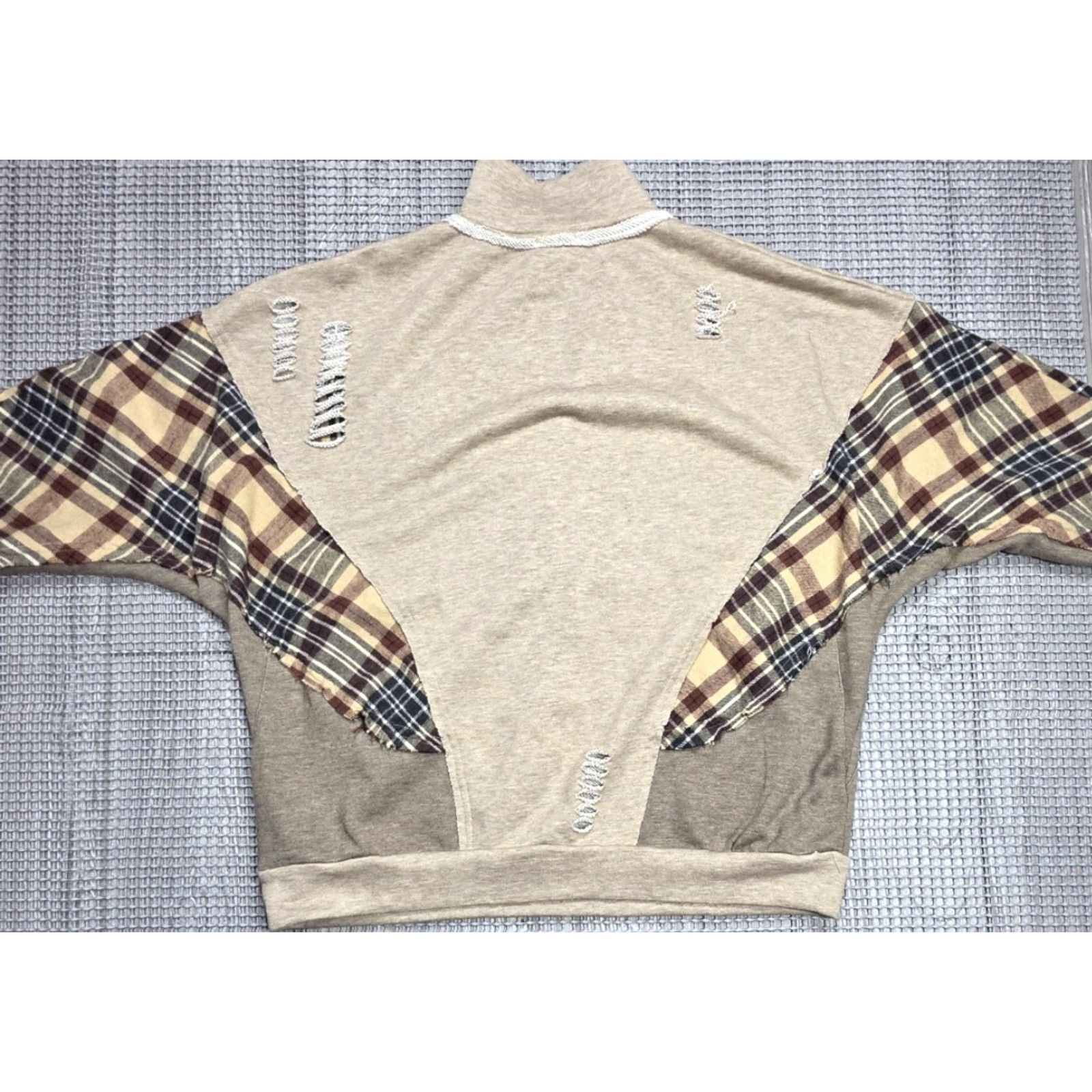 BKE BKE Destructed Mock Neck Plaid Distressed Quarter Zip Long Sleeve Pullover S Shirt Women Brown 1/4 Zip Pullover Distressed Plaid Embroidered Zipper Size S / US 4 / IT 40 - 4 Thumbnail