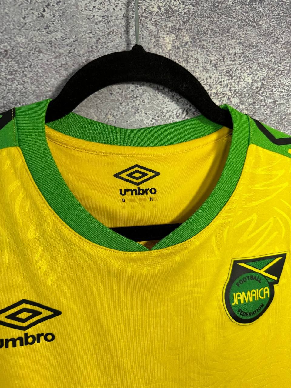 Umbro × Vintage Vintage Jamaica National Team 2018 Umbro Soccer Jersey Size US S / EU 44-46 / 1 - 9 Thumbnail