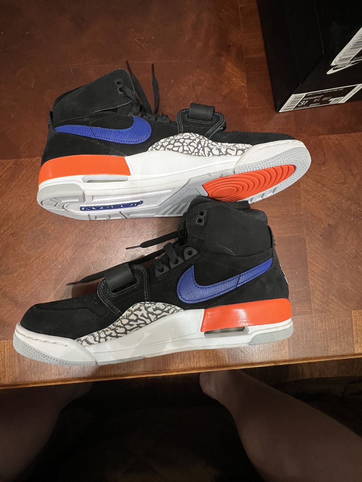 Jordan Brand Air Jordan Legacy 312 “Knicks” Size US 11 / EU 44 - 2 Thumbnail