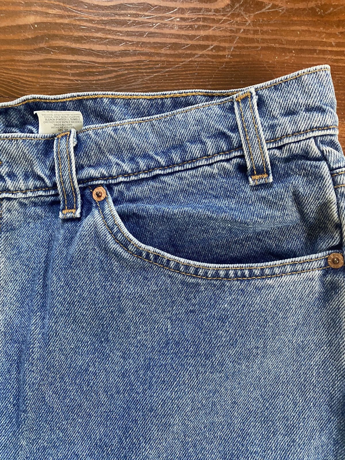 Levi's × Vintage Vintage ‘96 Levi’s 550 Orange Tab Relaxed Fit Jean Shorts Size US 37 - 9 Thumbnail