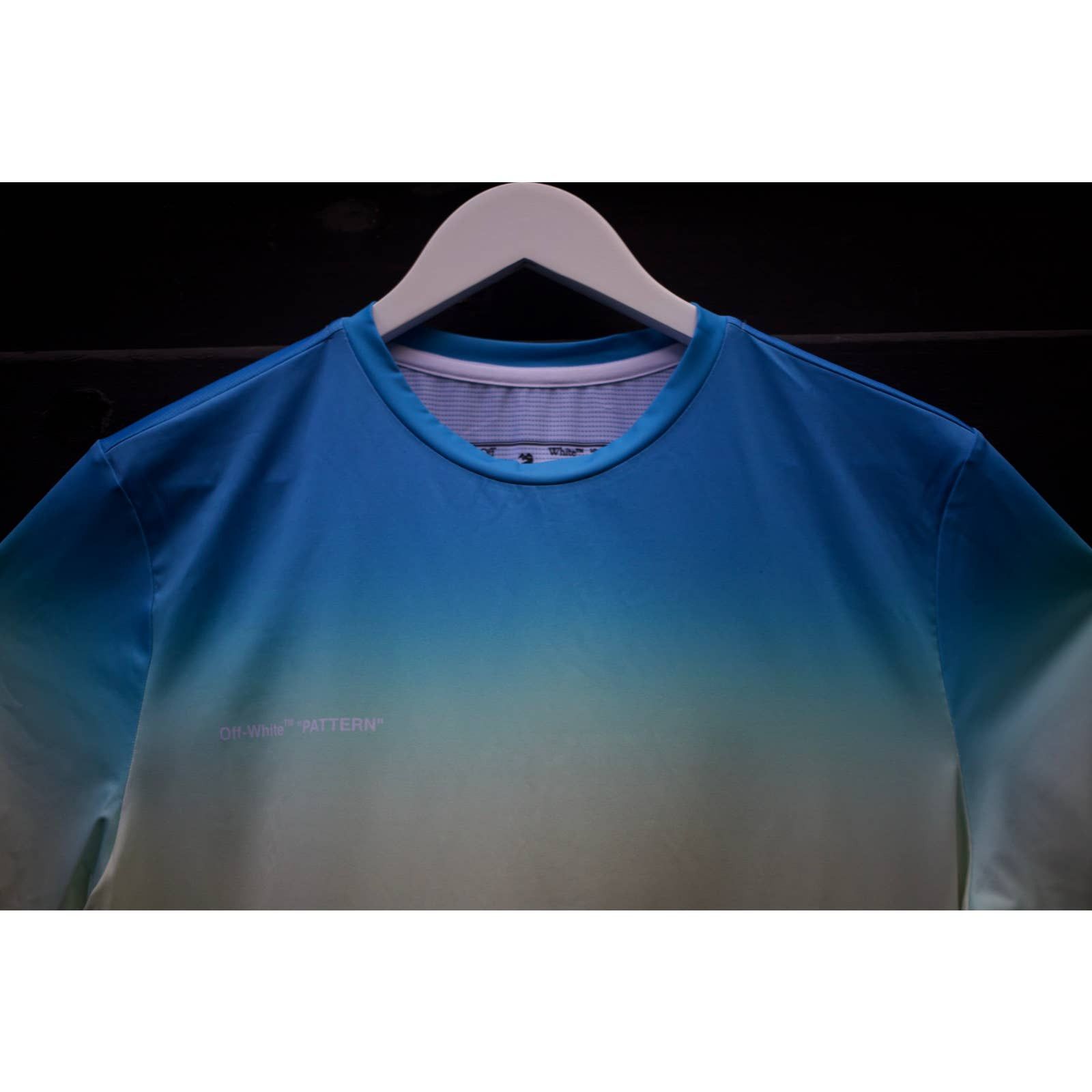 Off-White BNWT SS22 Off-White Ombre ‘Athleisure’ T- Shirt Size US S / EU 44-46 / 1 - 3 Thumbnail