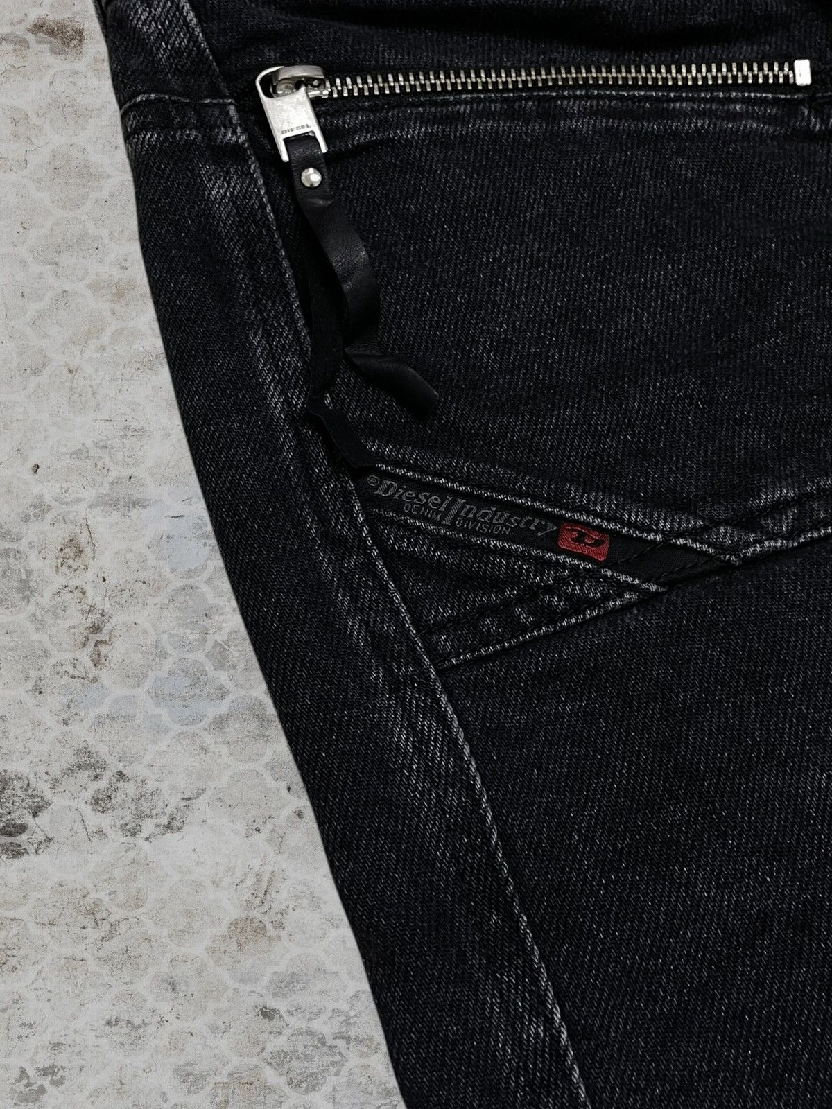 Diesel Vintage Authentic Designer Diesel D-Earlie High Waist Denim Size US 28 / EU 44 - 8 Thumbnail
