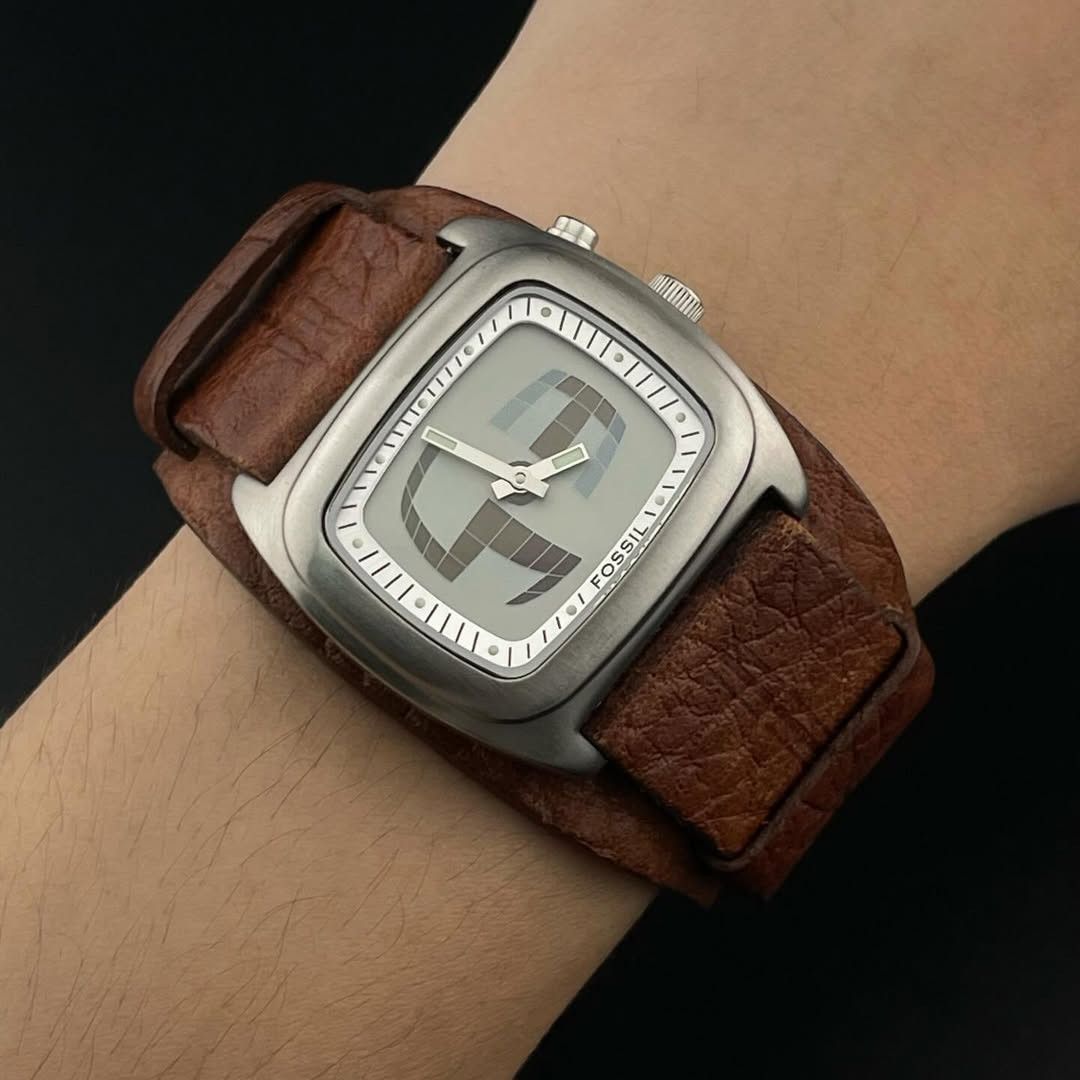 Fossil RARE!! VTG FOSSIL BIGTIC BG-8213 Size ONE SIZE - 2 Thumbnail