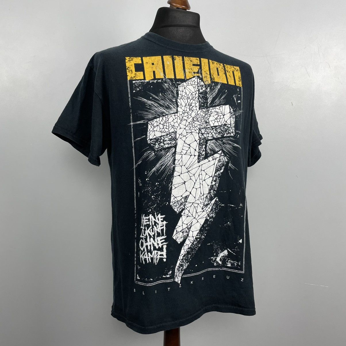 Vintage Vintage Vintage Callejon Blitzkreuz T-shirt y2k Size US L / EU 52-54 / 3 - 2 Thumbnail