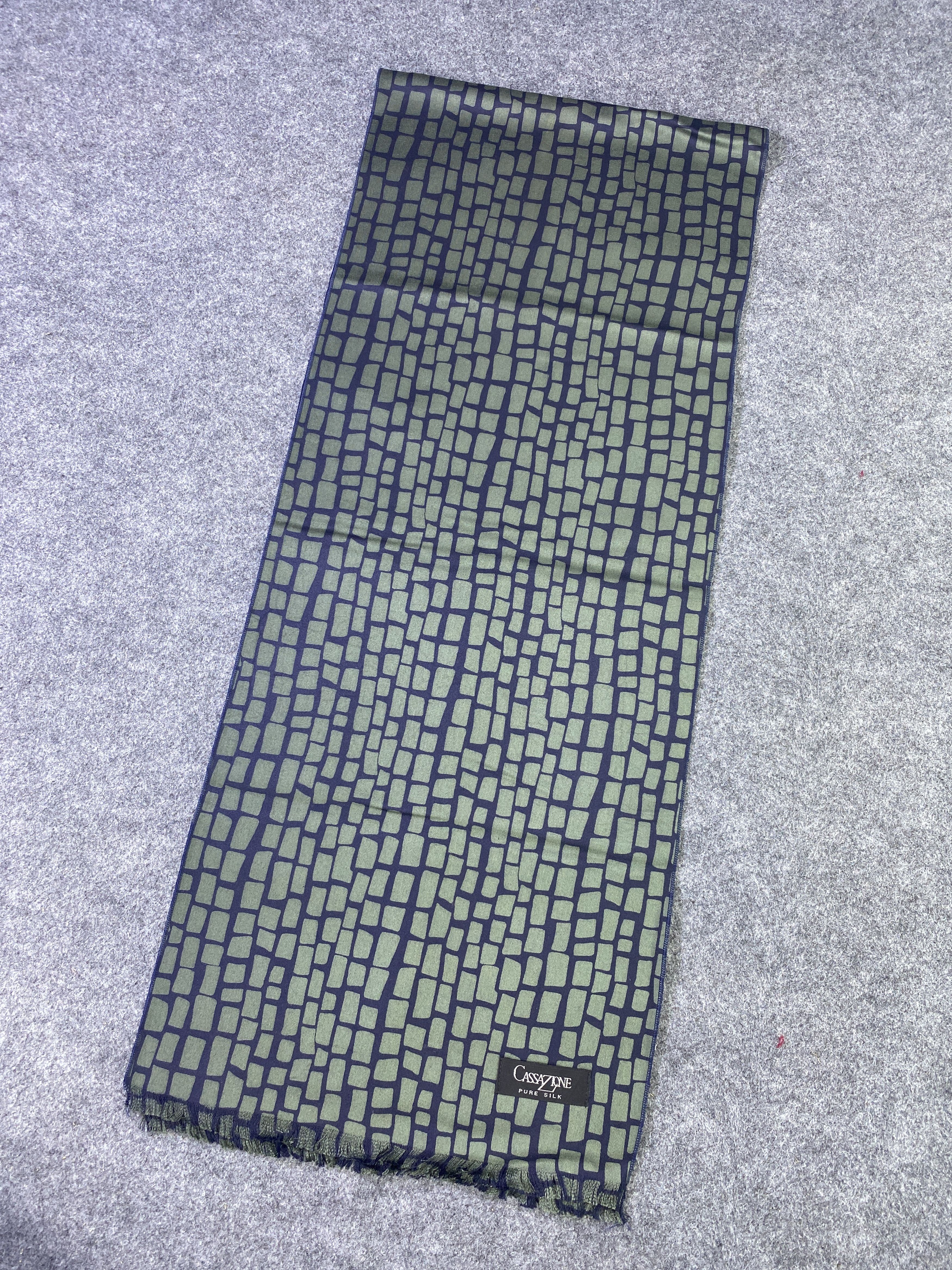 Vintage Cassazione Pure Silk Scarf / Muffler / Neckwear T823 Size ONE SIZE - 2 Thumbnail