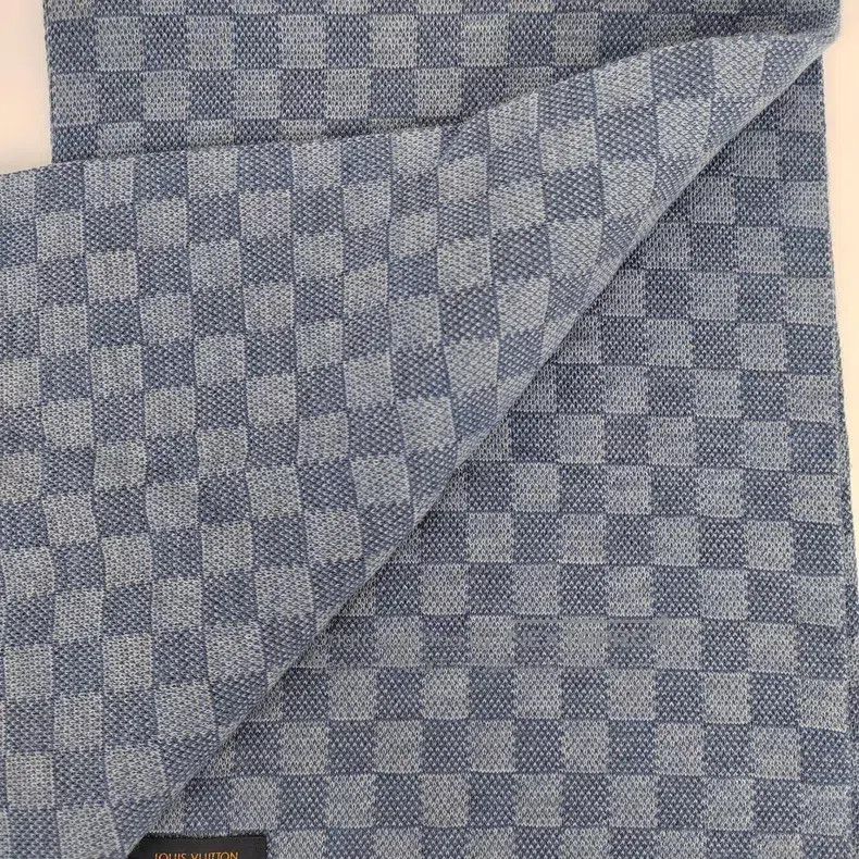 Louis Vuitton Louis Vuitton Blue Checker Scarf Size ONE SIZE - 5 Thumbnail