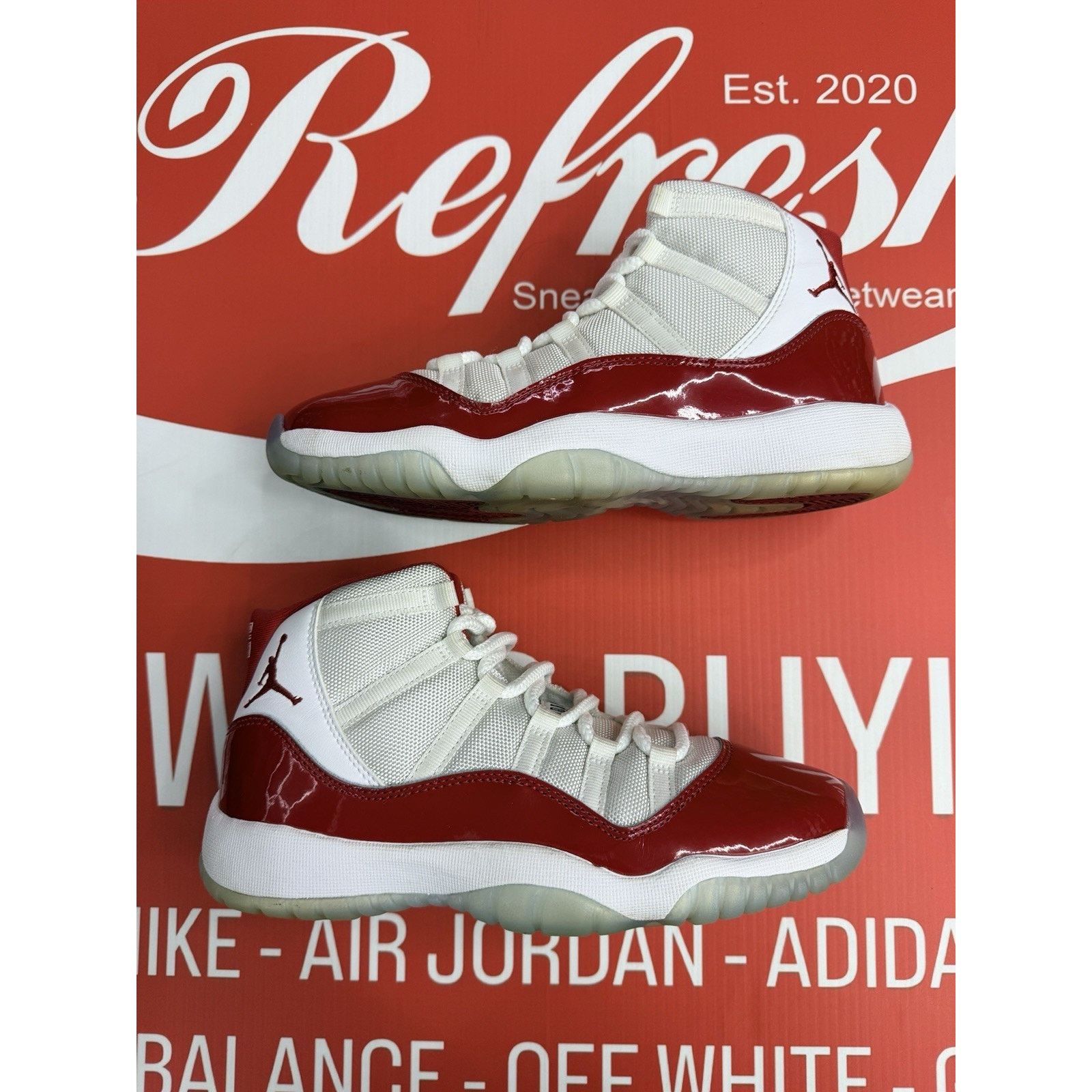 Jordan Brand Air Jordan 11 Cherry (2022) (GS) Size 5.5Y (378038-116) Size US 5.5 / EU 38 - 2 Thumbnail