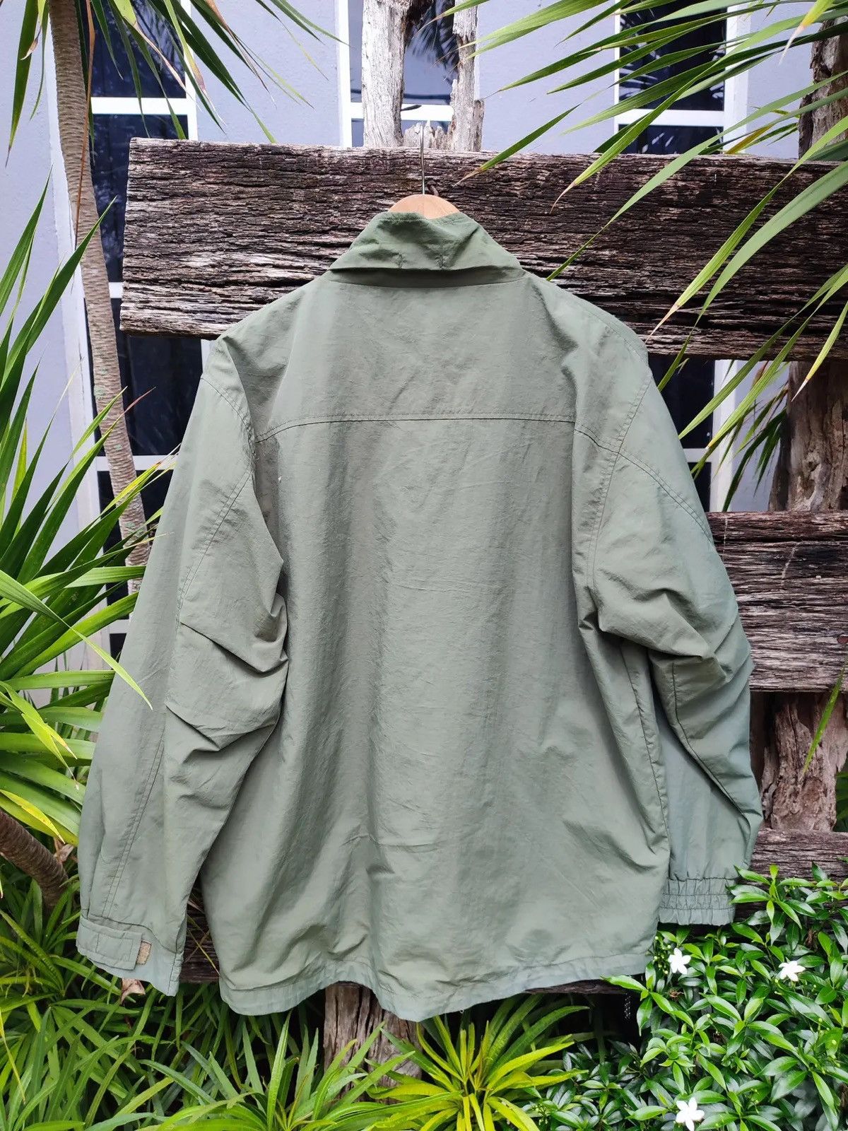 Japanese Brand Vintage Suntory Boss Coffee Windbreaker – Mocha Brazil Promo Size US L / EU 52-54 / 3 - 7 Thumbnail