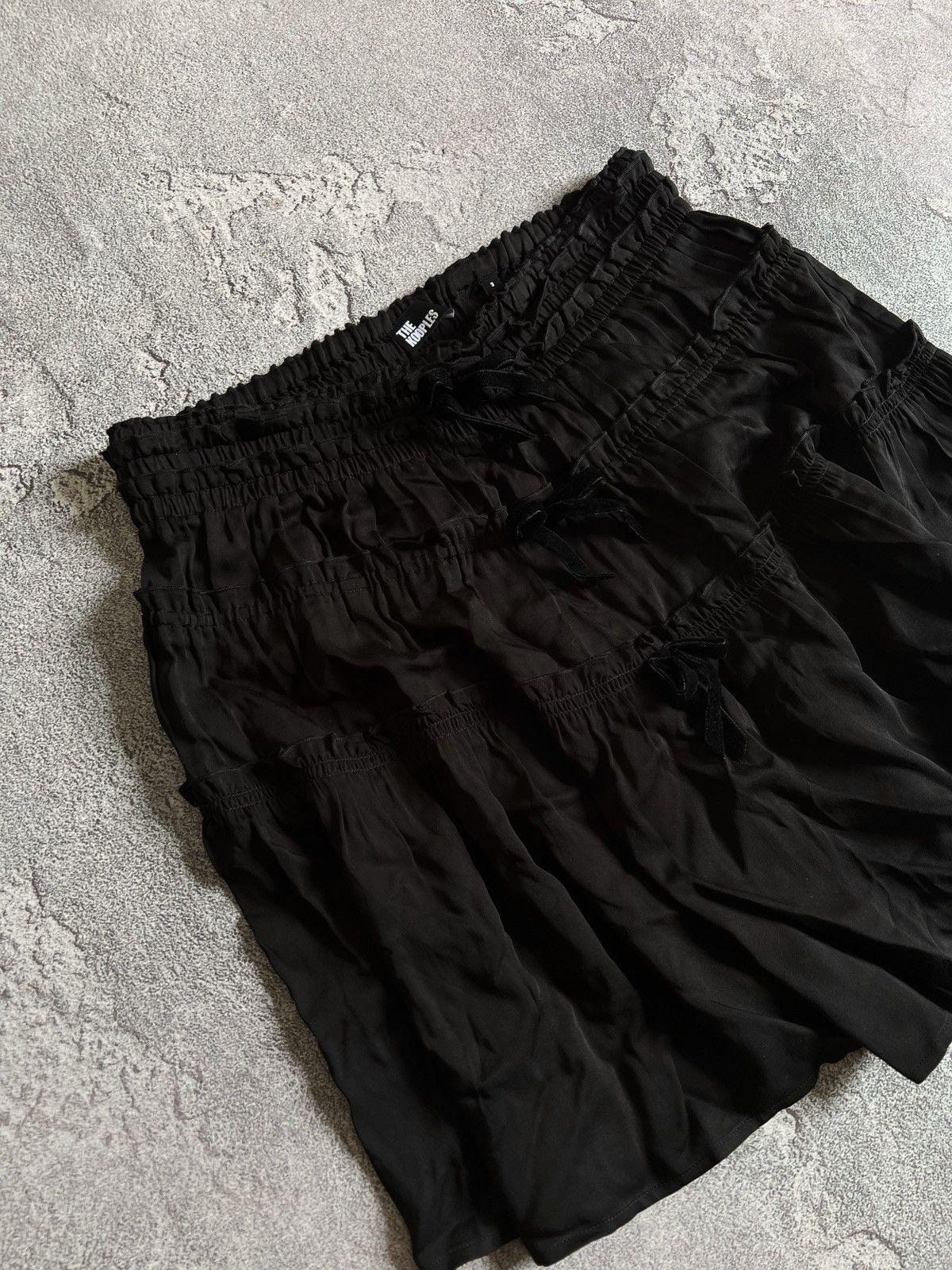 Designer × The Kooples The Kooples Short Black Skirt With Bows Size 3 Size 27" / US 4 / IT 40 - 3 Thumbnail