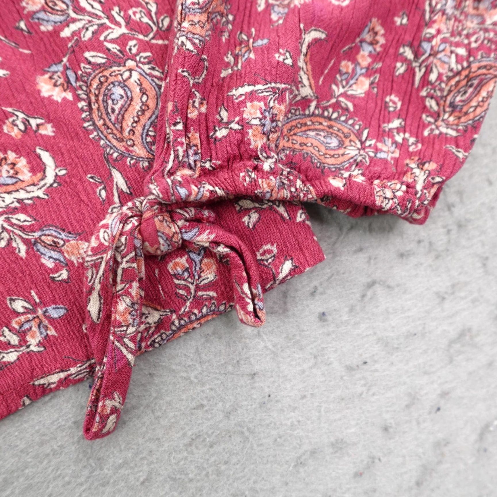 Abercrombie & Fitch Abercrombie & Fitch Shirt Womens Small Pink Paisley Off Shoulder Peasant Top Size S / US 4 / IT 40 - 4 Thumbnail