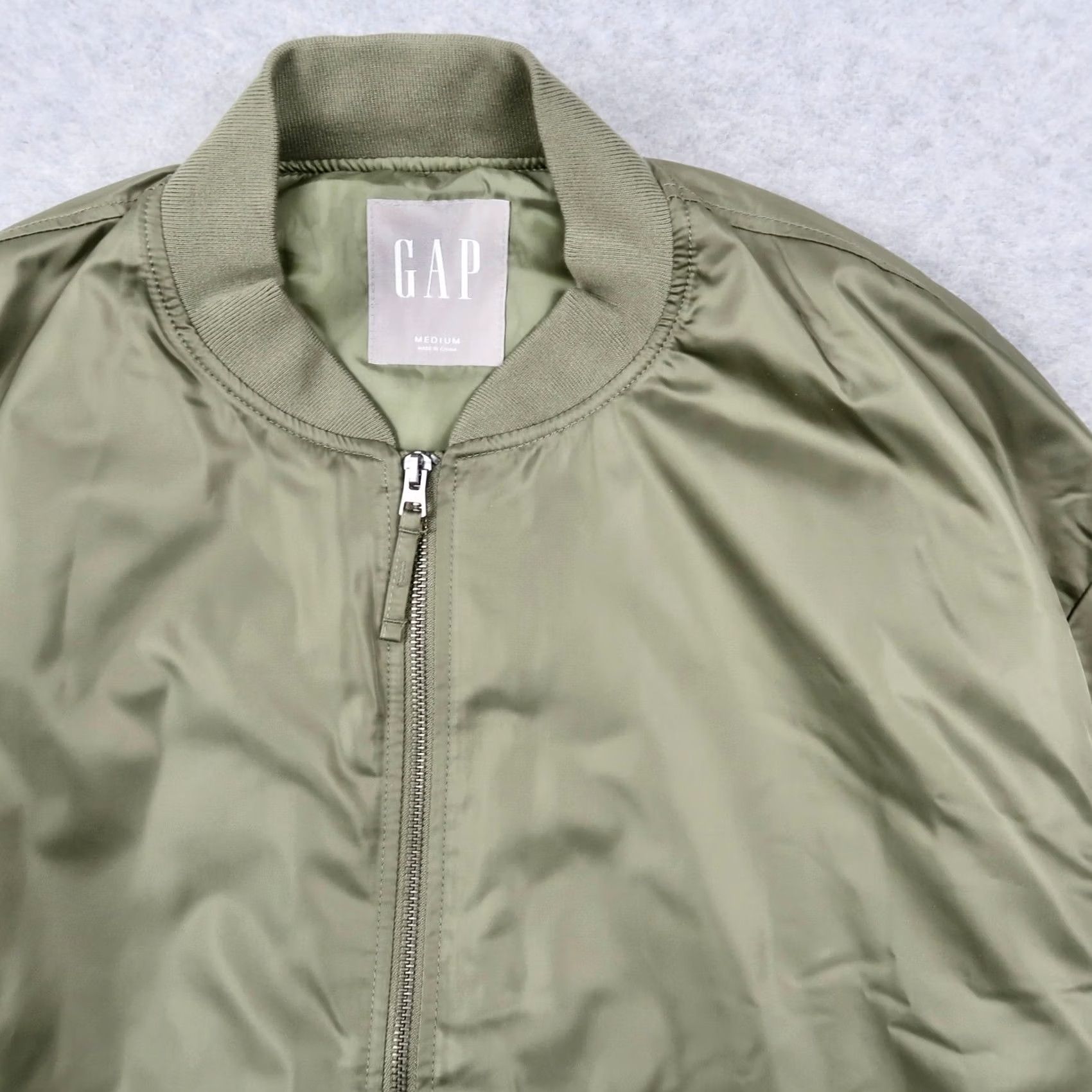 Gap Gap Mens Nylon Bomber Jacket MA-1 Green Full Zip Flight Jacket M Medium Size US M / EU 48-50 / 2 - 3 Thumbnail