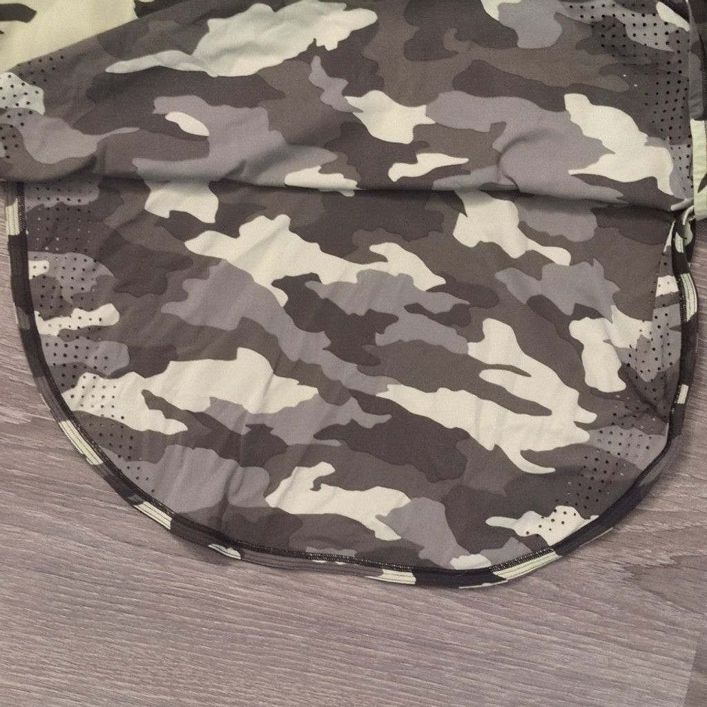 Lululemon Lululemon UVP Run Short SleeveHeritage 365 Camo size 12/14? Size XL / US 12-14 / IT 48-50 - 6 Thumbnail