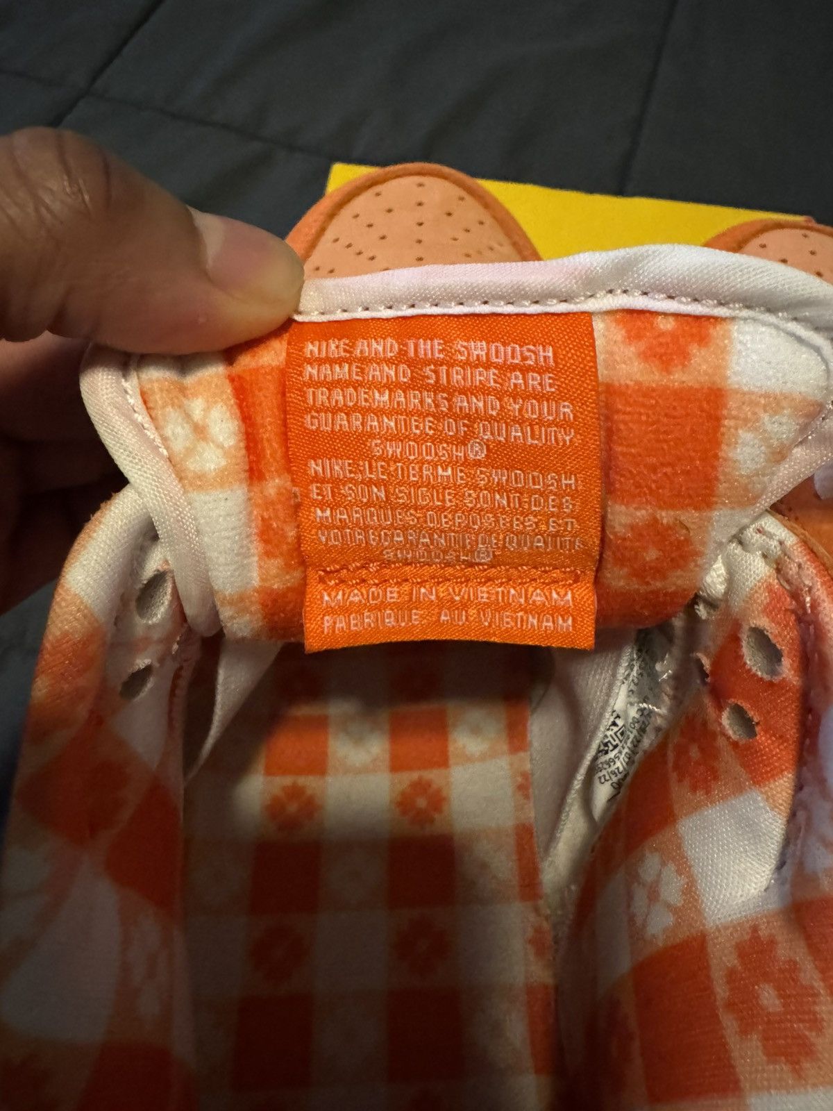 Nike Nike SB Dunk Low Orange Lobster Size US 7.5 / EU 40-41 - 6 Thumbnail