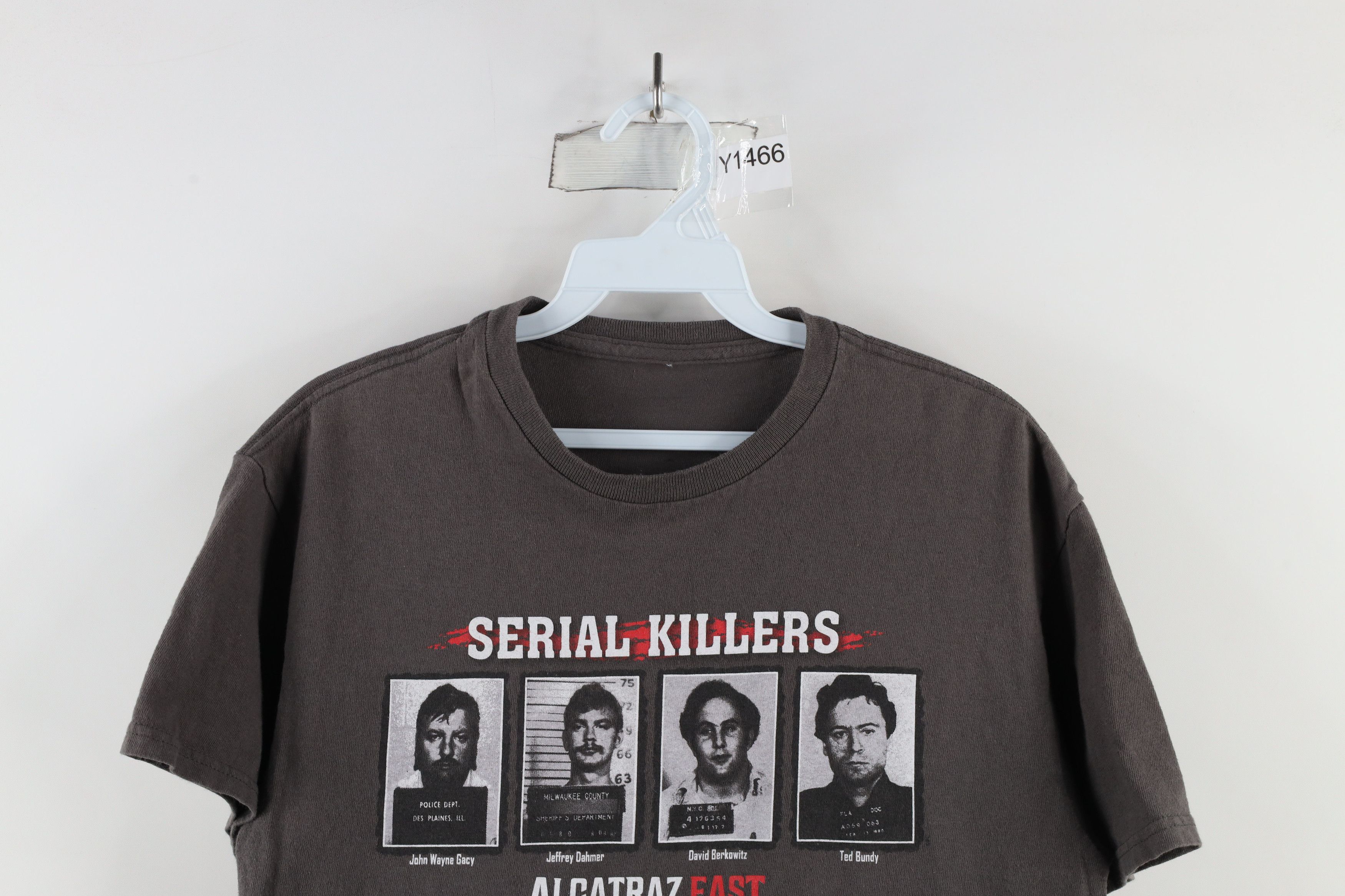 Vintage Vintage Y2K Streetwear Gacy Dalmer Berkowitz Bundy T-Shirt Size US M / EU 48-50 / 2 - 2 Thumbnail