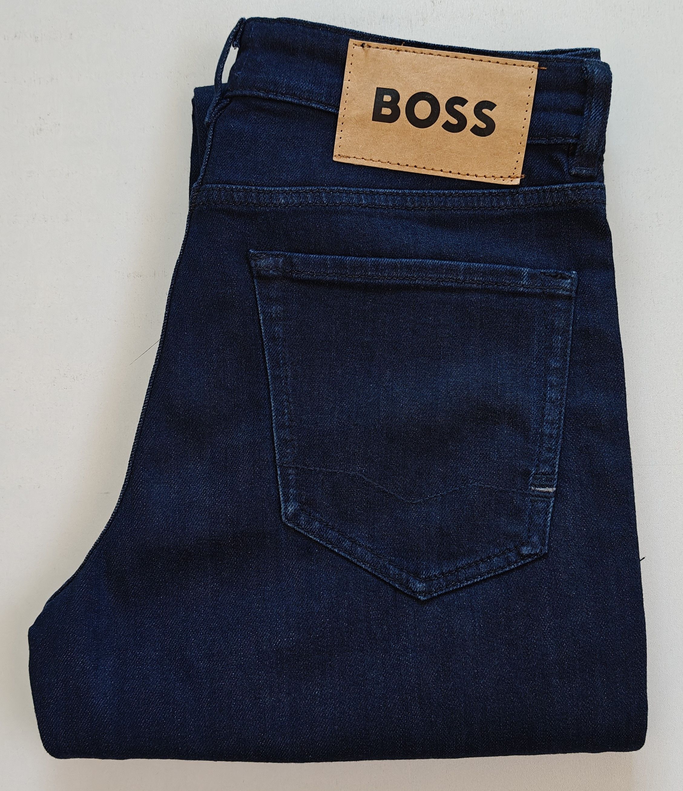 BOSS Relaxed Fit men's Jeans Free Shipping T/6095