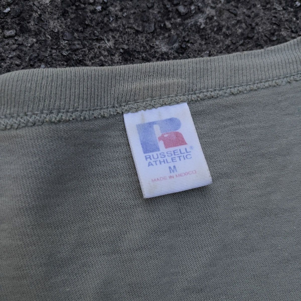 Russell Athletic × Vintage Vintage 90s Y2K RUSSELL ATHLETIC Blank Olive Shirt Size US M / EU 48-50 / 2 - 3 Thumbnail