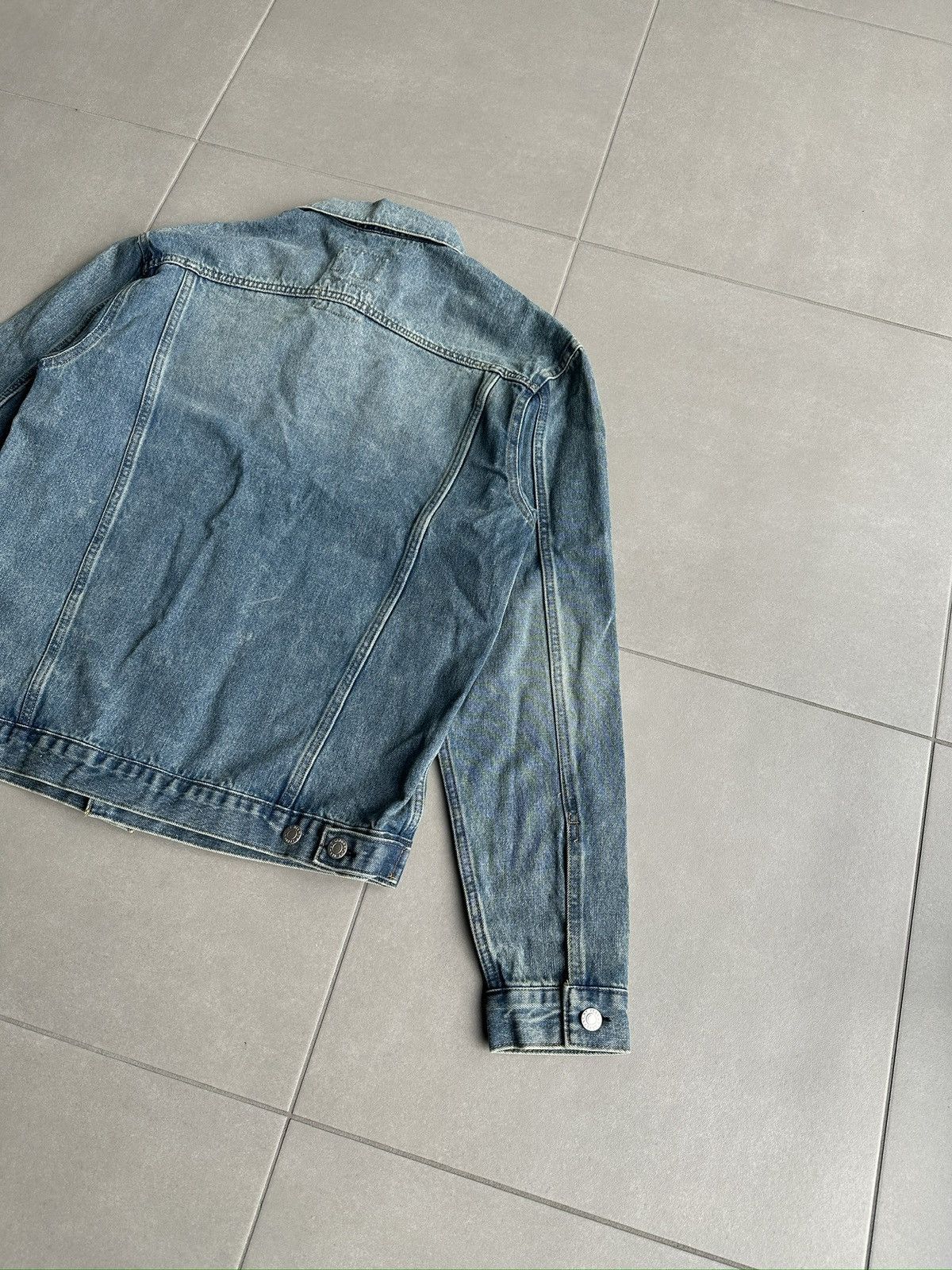 Helmut Lang Helmut Lang Circa 2000’s vintage sanded denim trucker jacket Size US M / EU 48-50 / 2 - 8 Thumbnail