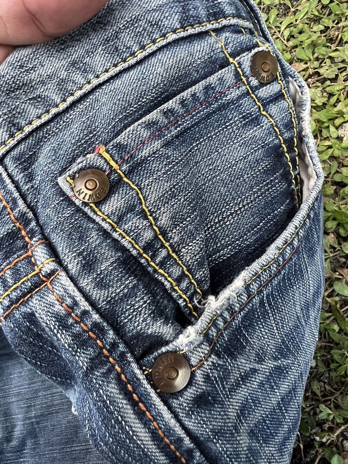 Edwin × Japanese Brand VTG EDWIN DISTRESSED FLARE JEANS VERY RARE Size US 32 / EU 48 - 9 Thumbnail
