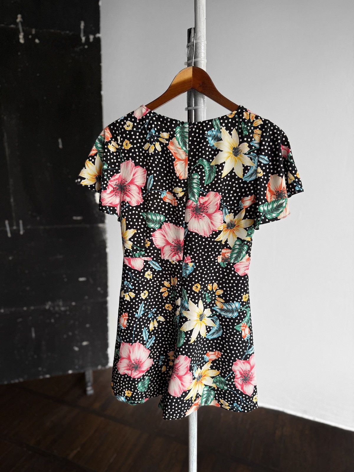 Zara Zara Basic Womens Floral Polka Dot Dress Short Sleeve V-Neck Size S / US 4 / IT 40 - 3 Thumbnail