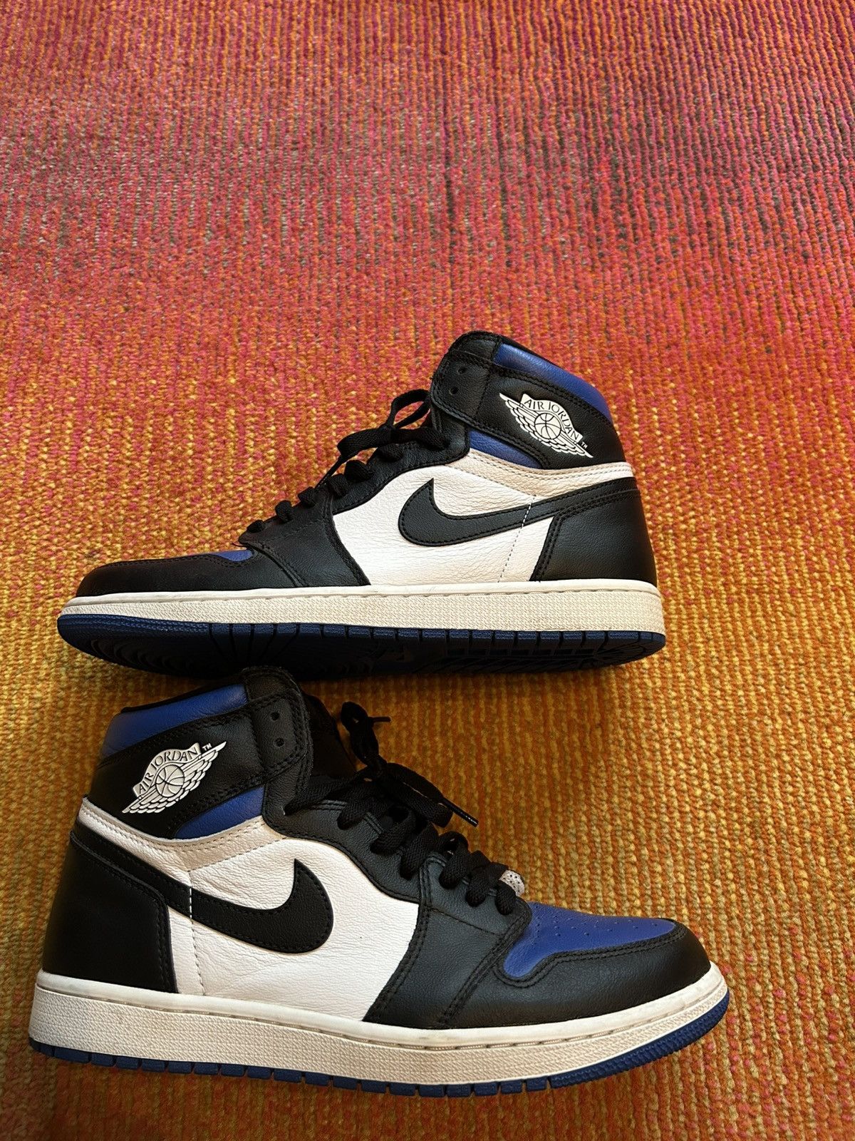 Jordan Brand JORDAN 1 OG ROYAL TOE Size US 10 / EU 43 - 1 Thumbnail
