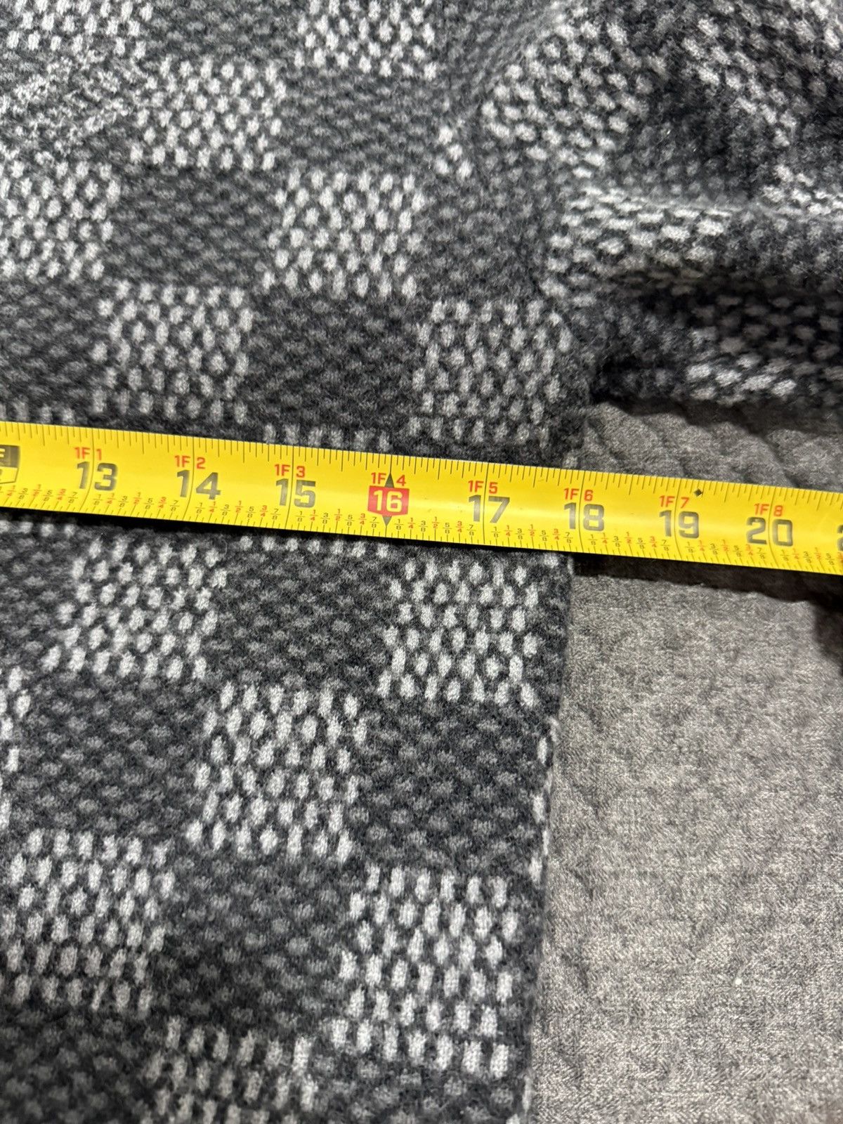 Louis Vuitton Damier Wool Crewneck Size US S / EU 44-46 / 1 - 8 Thumbnail