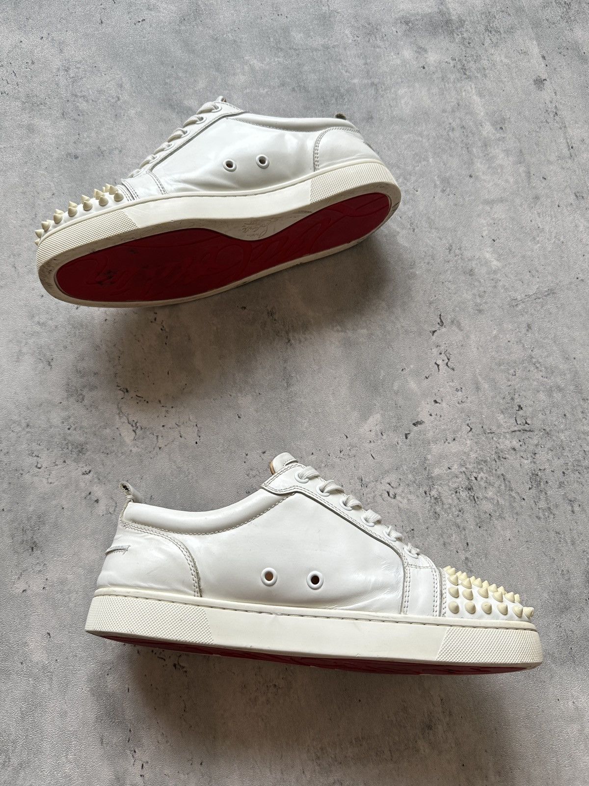 Christian Louboutin LOUIS FLAT CREAM SPIKES LOW TOP Size US 8 / EU 41 - 8 Thumbnail