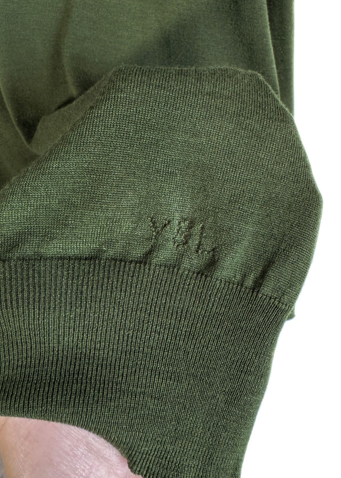Yves Saint Laurent Yves Saint Laurent Green Wool V-neck Sweater Size US XL / EU 56 / 4 - 4 Thumbnail