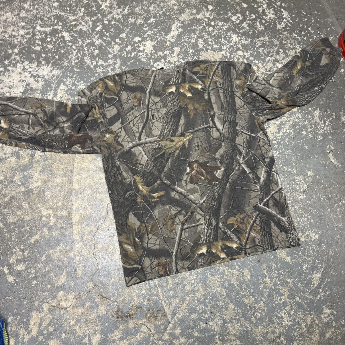 Vintage Vintage Winchester RealTree Camo Essential Pocket Long Slee Size US XL / EU 56 / 4 - 8 Thumbnail