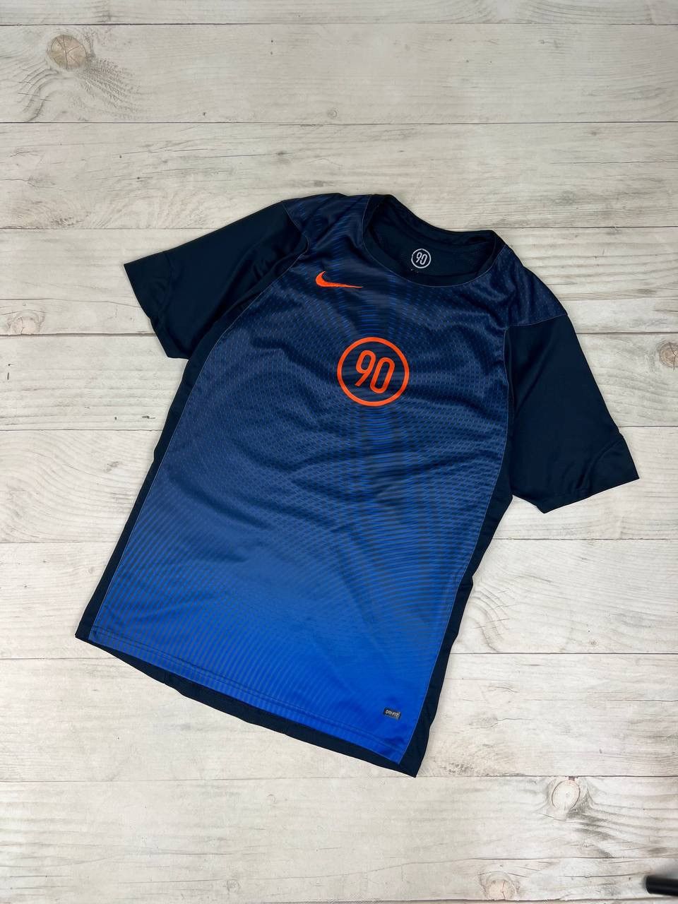Nike Vintage Nike Total 90 T Shirt Big Logo Size US S / EU 44-46 / 1 - 1 Thumbnail