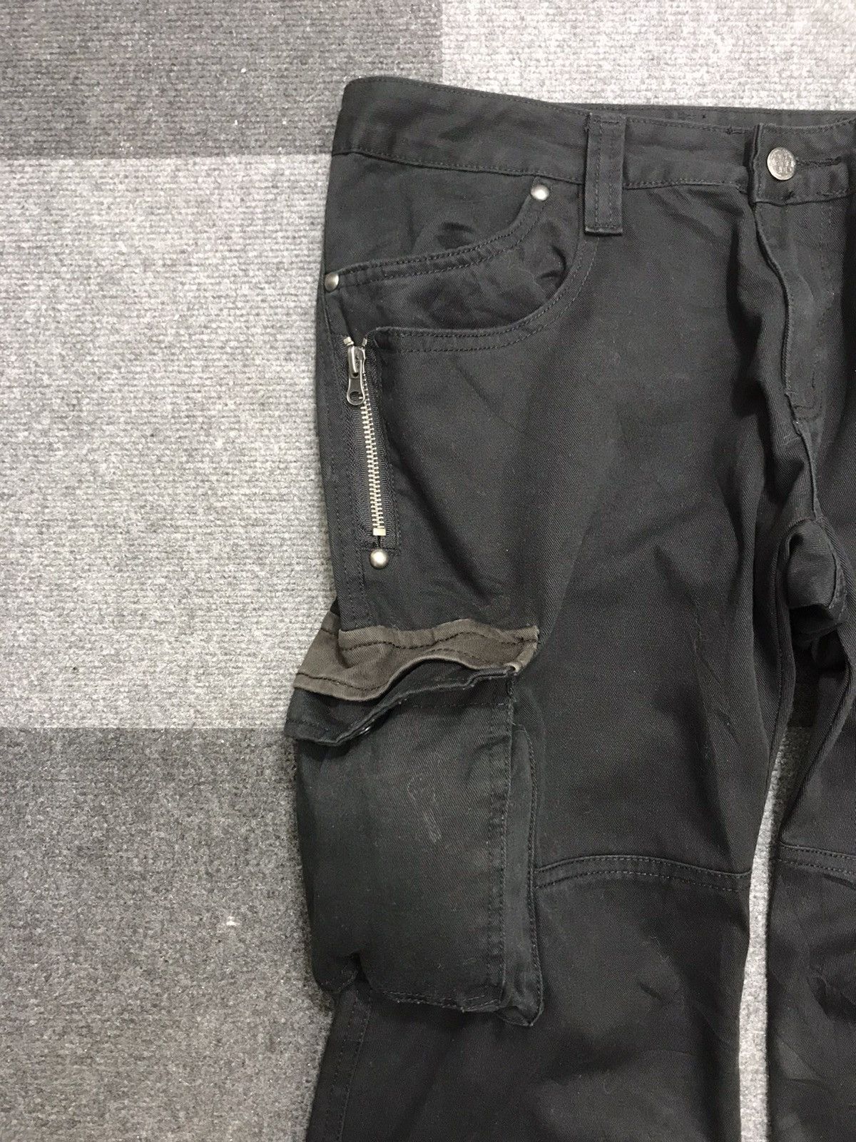 Japanese Brand 💥BELL BOTTOM💥MINIMALST ULTIMAX MULTIPOCKET CARGO PANT F200 Size US 34 / EU 50 - 3 Thumbnail