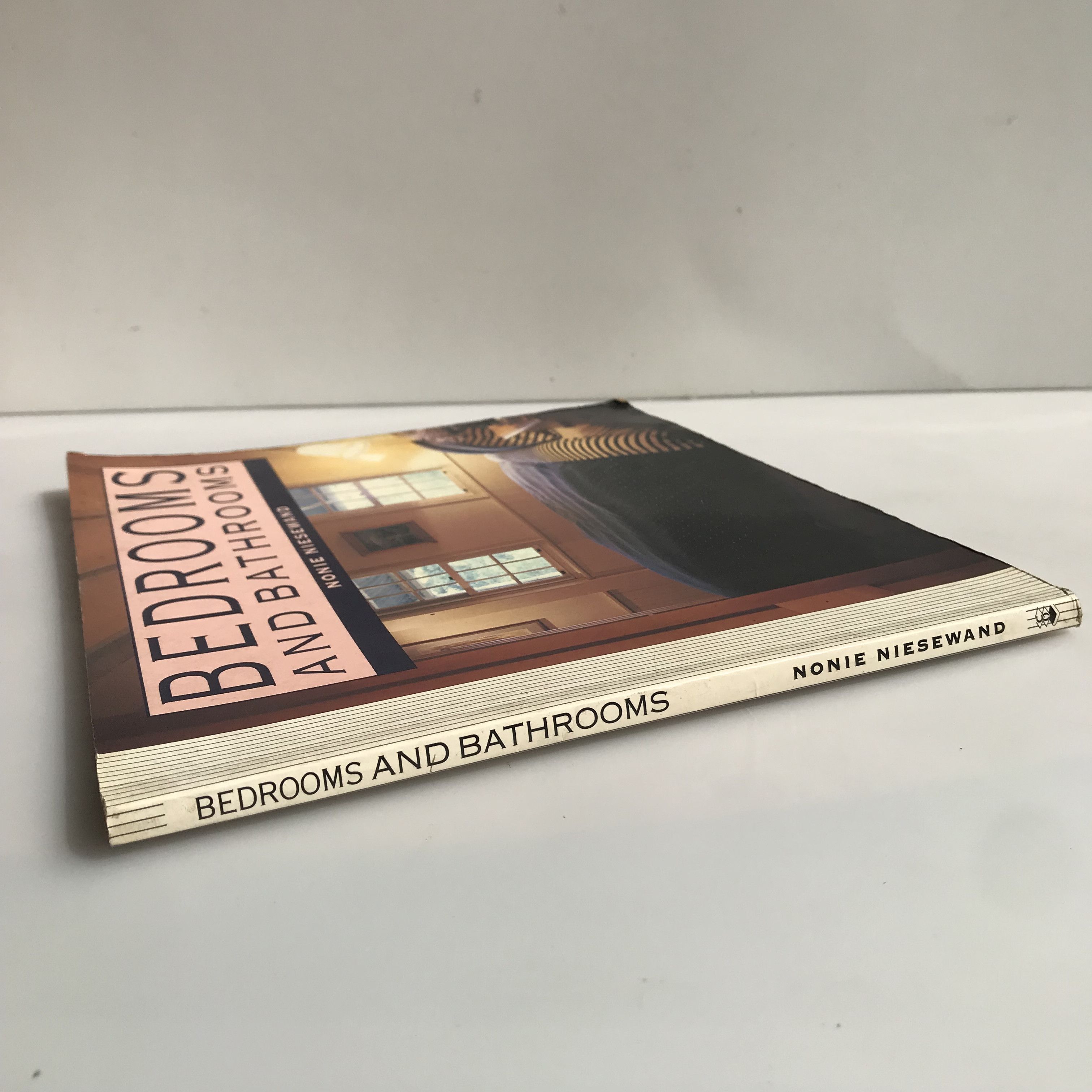 Designer Vintage space age midcenturydesign book by Nonie niesendwand Size ONE SIZE - 2 Thumbnail