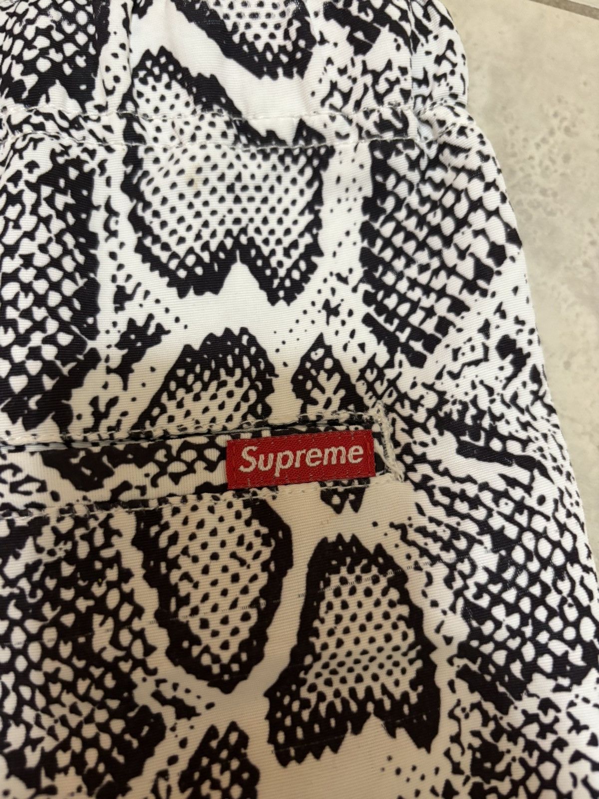 Supreme rare S/S 2012 Supreme Snakeskin Belted Shorts Size US 32 / EU 48 - 10 Thumbnail