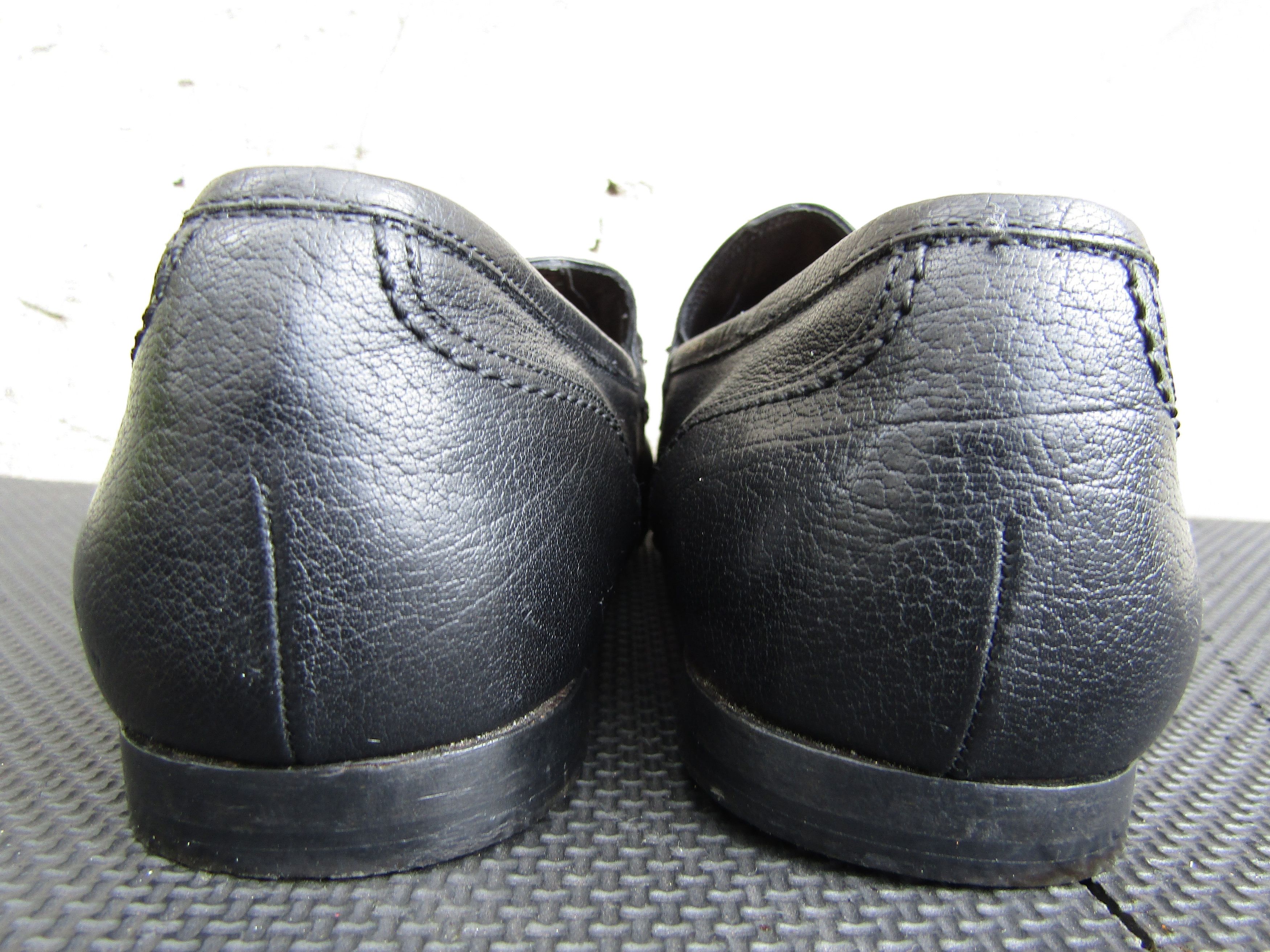 Valentino RARE Valentino Garavani Men's Black V-Logo Loafers Driving Size US 8 / EU 41 - 8 Thumbnail