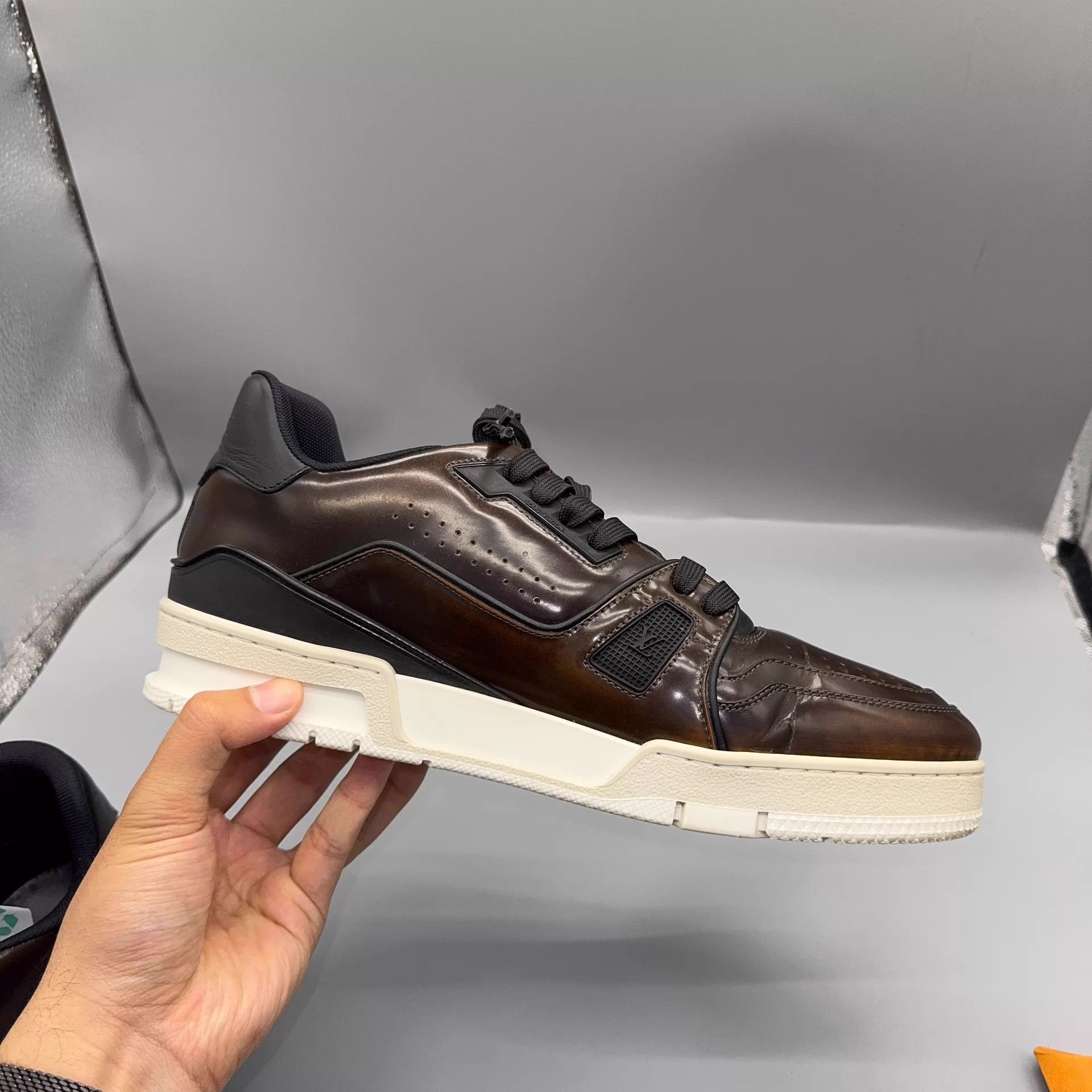Louis Vuitton Louis Vuitton Trainer Brown/Black 42.5 Size US 9.5 / EU 42-43 - 7 Thumbnail
