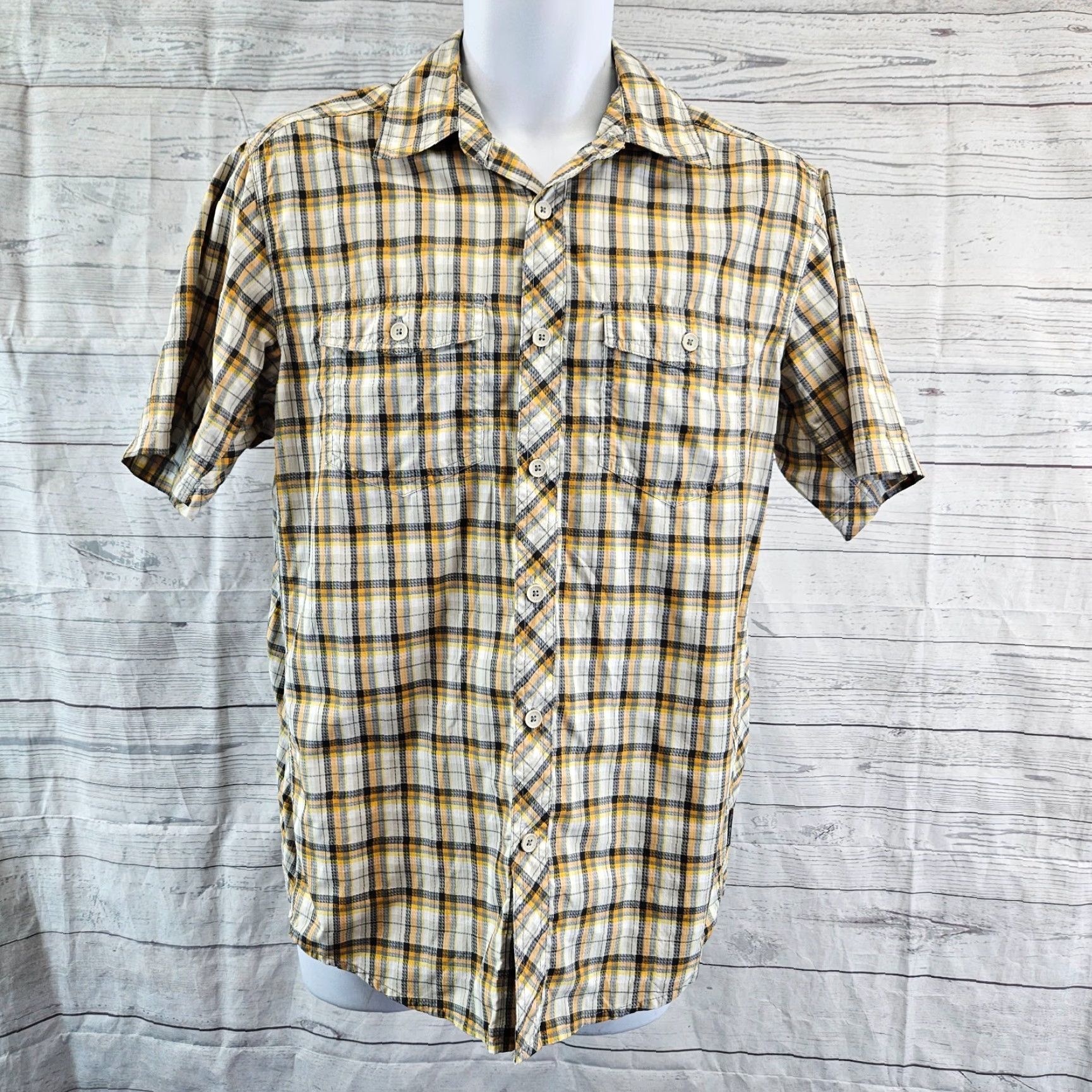 Royal Robbins Royal Robbins Button-Up Shirt Mens Medium Orange Gray Plaid Short Sleeve Nylon Multicolor Custom Size US M / EU 48-50 / 2 - 2 Thumbnail