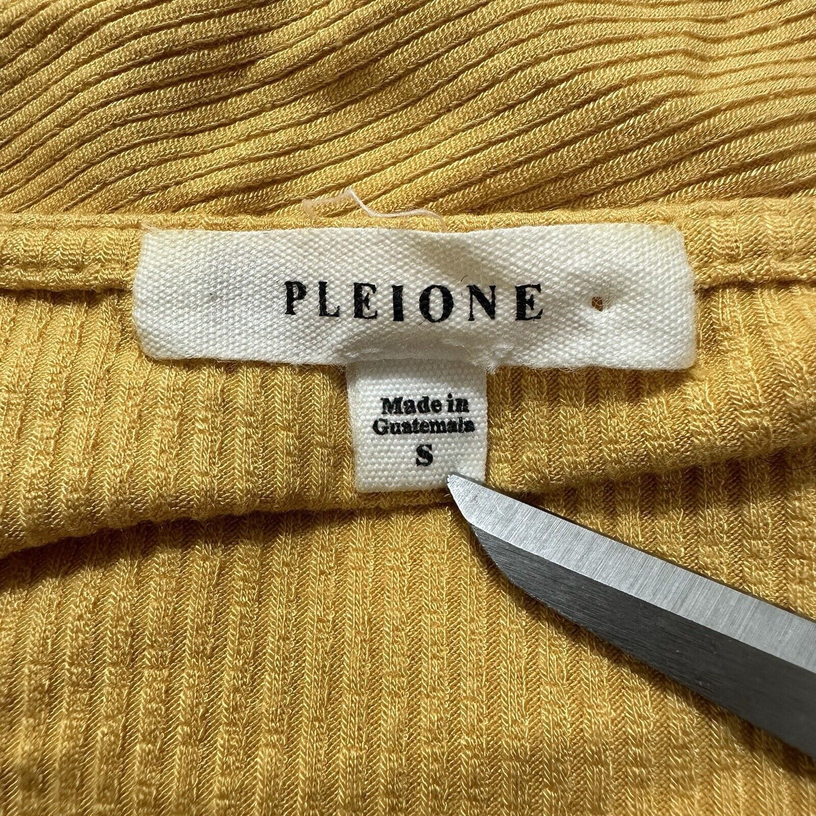 Other Pleione Small Yellow V-Neck Tie Front Lightweight T Shirt Size S / US 4 / IT 40 - 3 Thumbnail