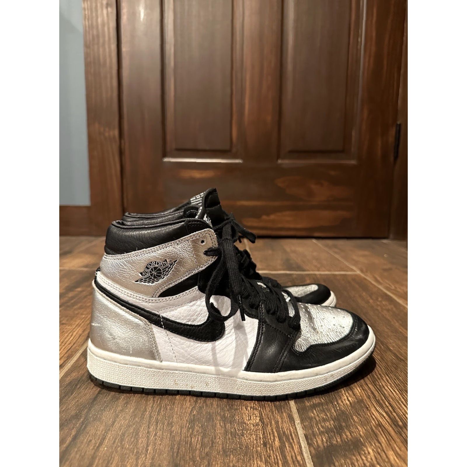 Jordan Brand Air Jordan 1 High OG Metallic Silver Toe | Women’s Size 8 | CD0461-001 Used NIKE Size US 8 / IT 38 - 3 Thumbnail