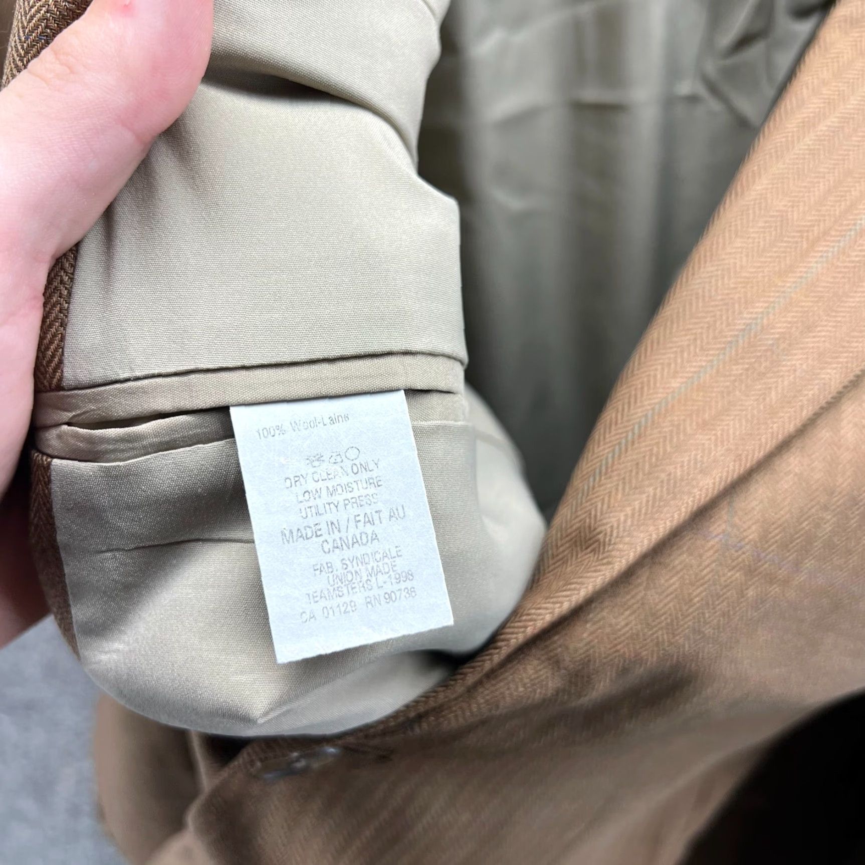Ralph Lauren Lauren Ralph Lauren Blazer 42R Khaki Wool Herringbone Sport Coat Jacket Beig﻿e | Men 42 Regular Tuxedo Style Two-Button Front Size 42R - 2 Thumbnail