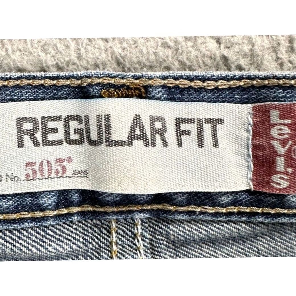 Levi's Levi's 505 Jeans Mens 36X32 Blue Distressed Regular Fit Straight Denim Red Tab Jeans Size US 36 / EU 52 - 4 Thumbnail