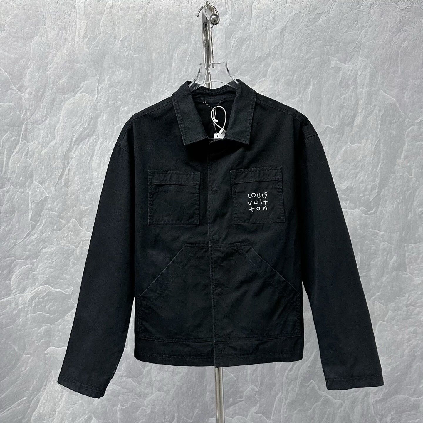 Louis Vuitton louis vuitton embroidered logo denim jacket Size US L / EU 52-54 / 3 - 1 Thumbnail