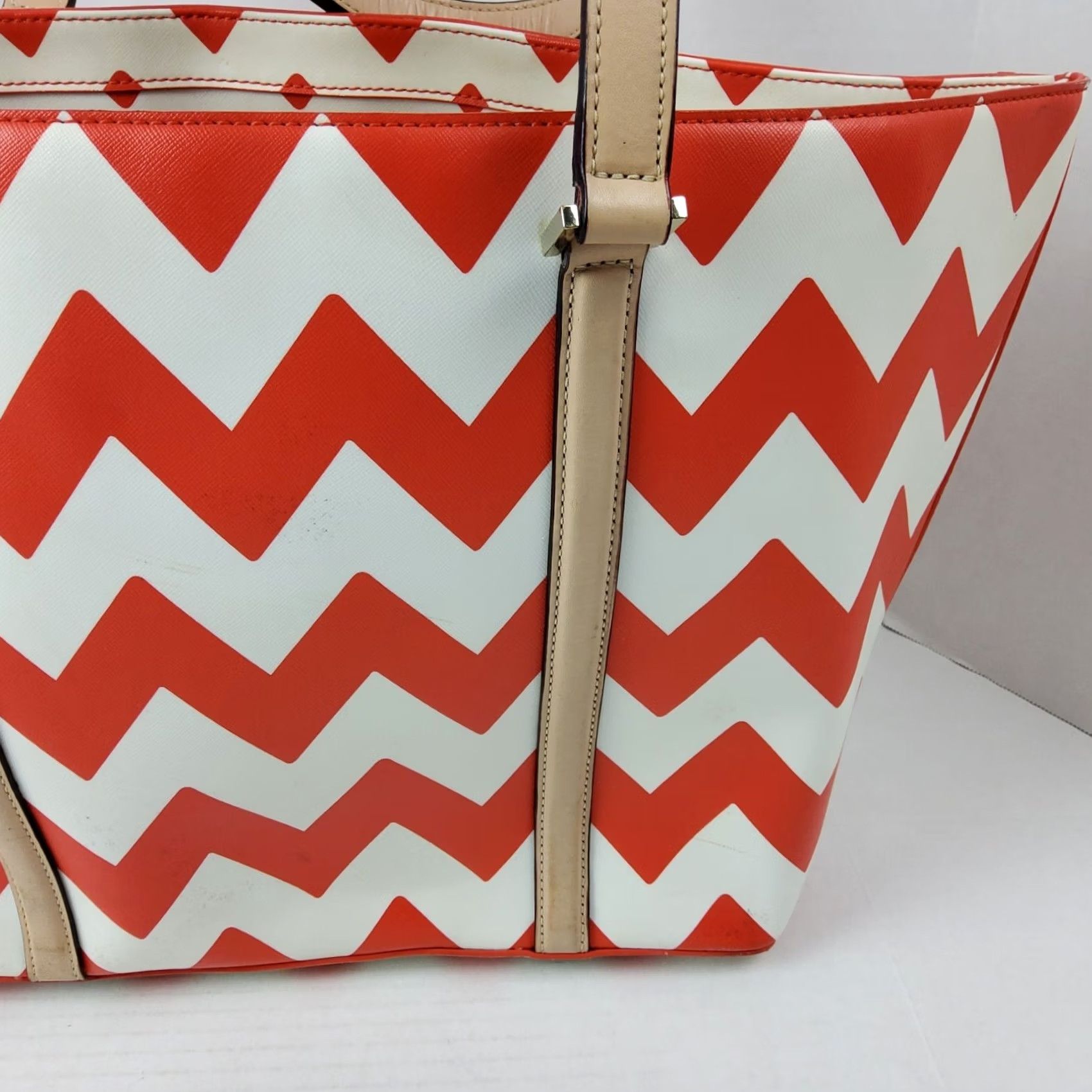 Vintage Kate Spade New York Chevron Large Tote Shoulder Bag Purse Travel Beach Size ONE SIZE - 7 Thumbnail